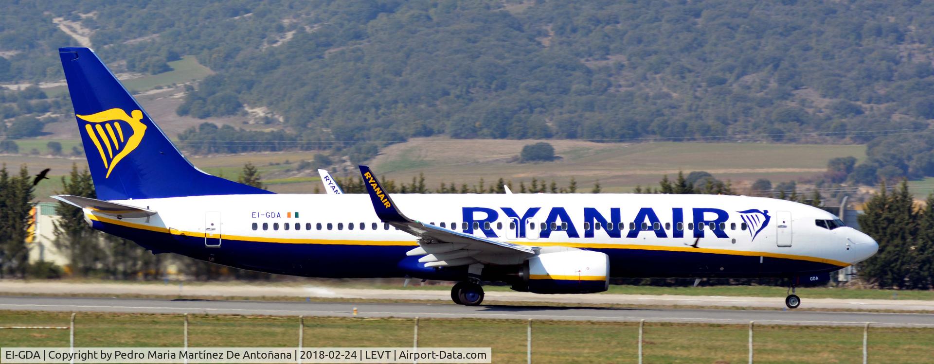 EI-GDA, 2017 Boeing 737-800 C/N 44797, Foronda - Vitoria-Gasteiz - España