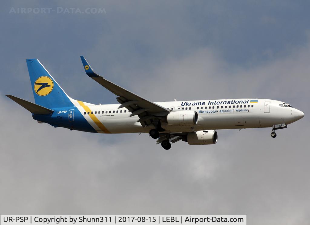 UR-PSP, 2001 Boeing 737-8Q8 C/N 28241, Landing rwy 07L