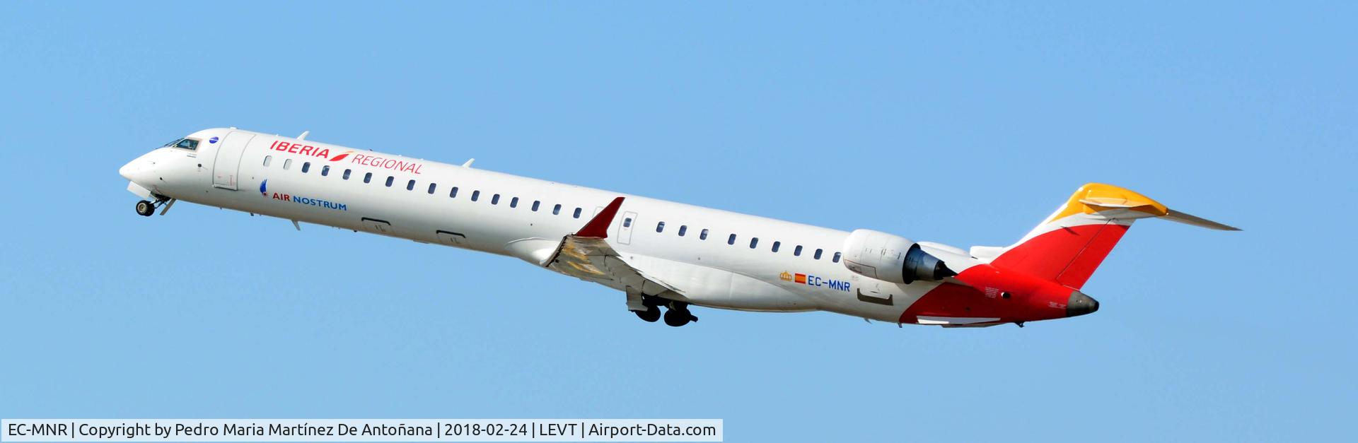 EC-MNR, 2016 Bombardier CRJ-1000 (CL-600-2E25) C/N 19052, Foronda - Vitoria-Gasteiz - España