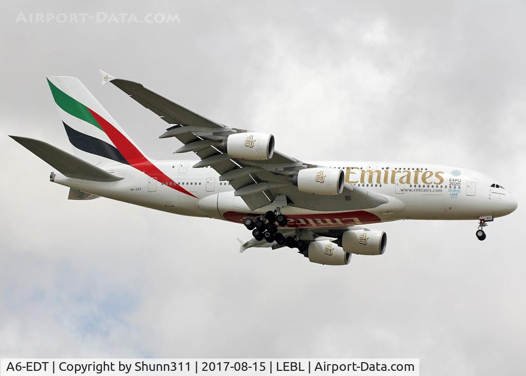 A6-EDT, 2011 Airbus A380-861 C/N 090, Landing rwy 07L