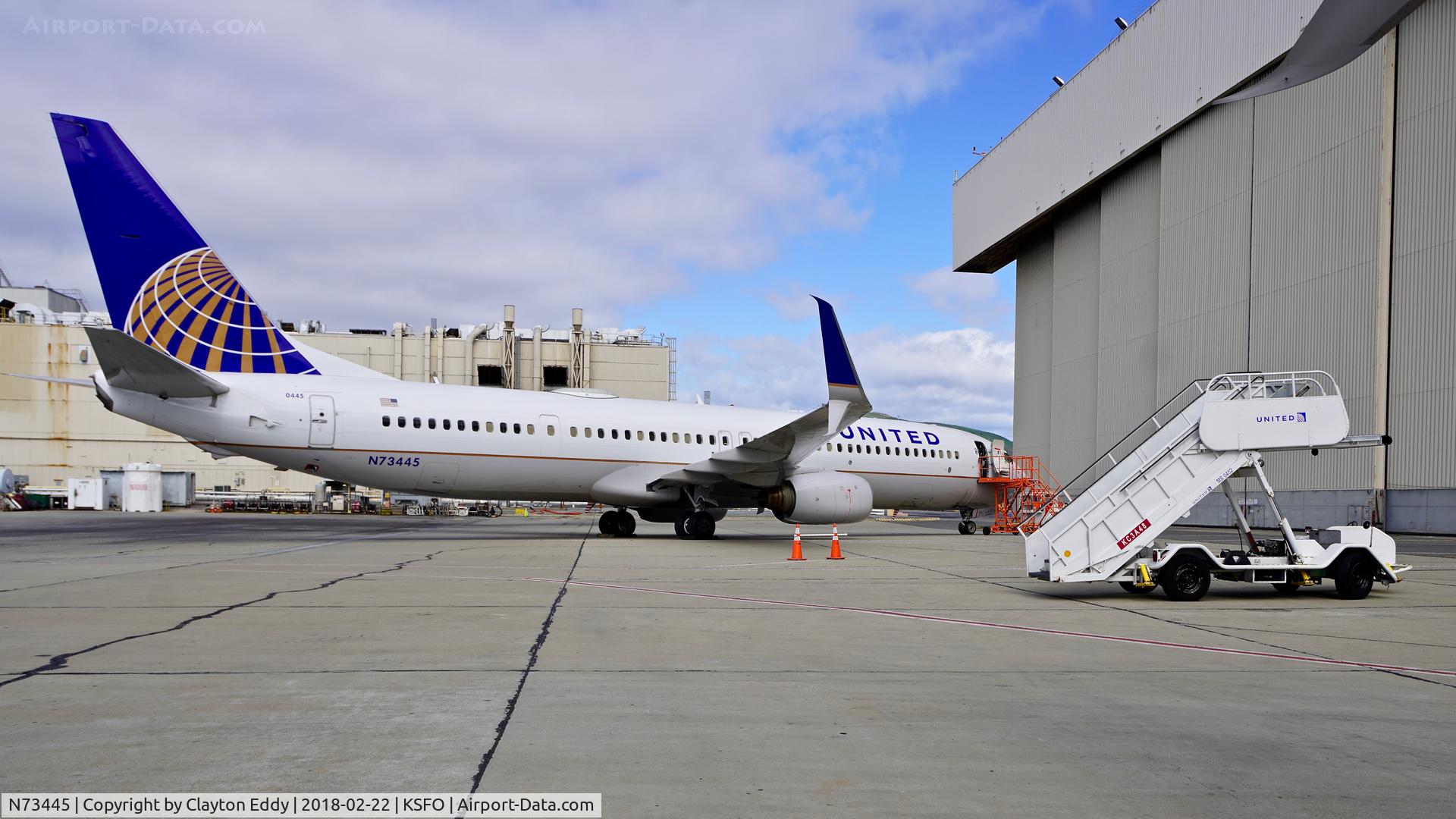 N73445, 2011 Boeing 737-924/ER C/N 40000, SFO 2018.
