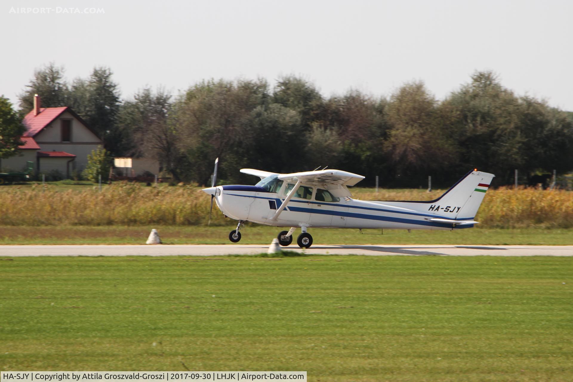 HA-SJY, Cessna 172N C/N 17268609, Jakabszállás Airport, Hungary