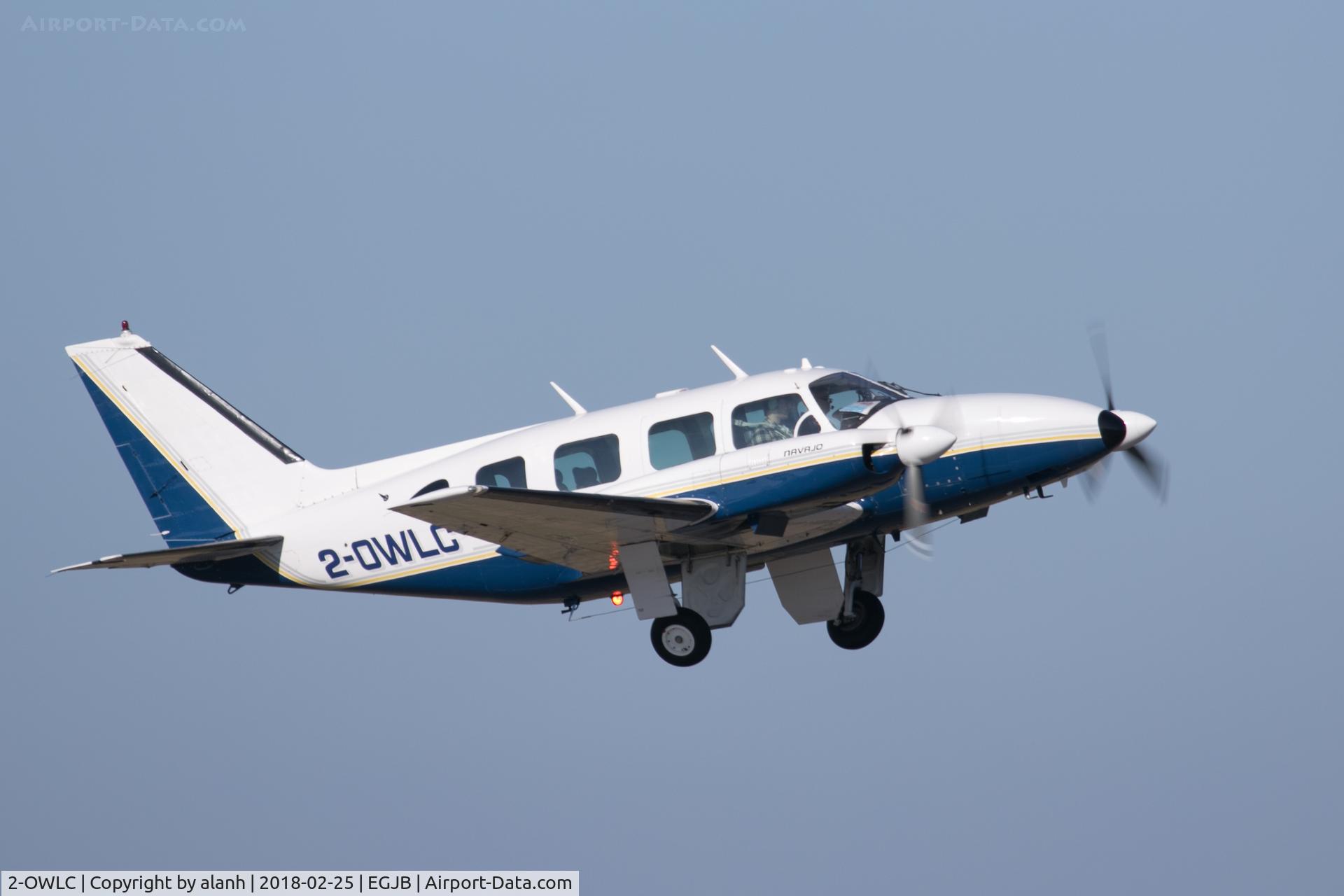 2-OWLC, 1970 Piper PA-31-310 Navajo Navajo C/N 31-679, Departing Guernsey