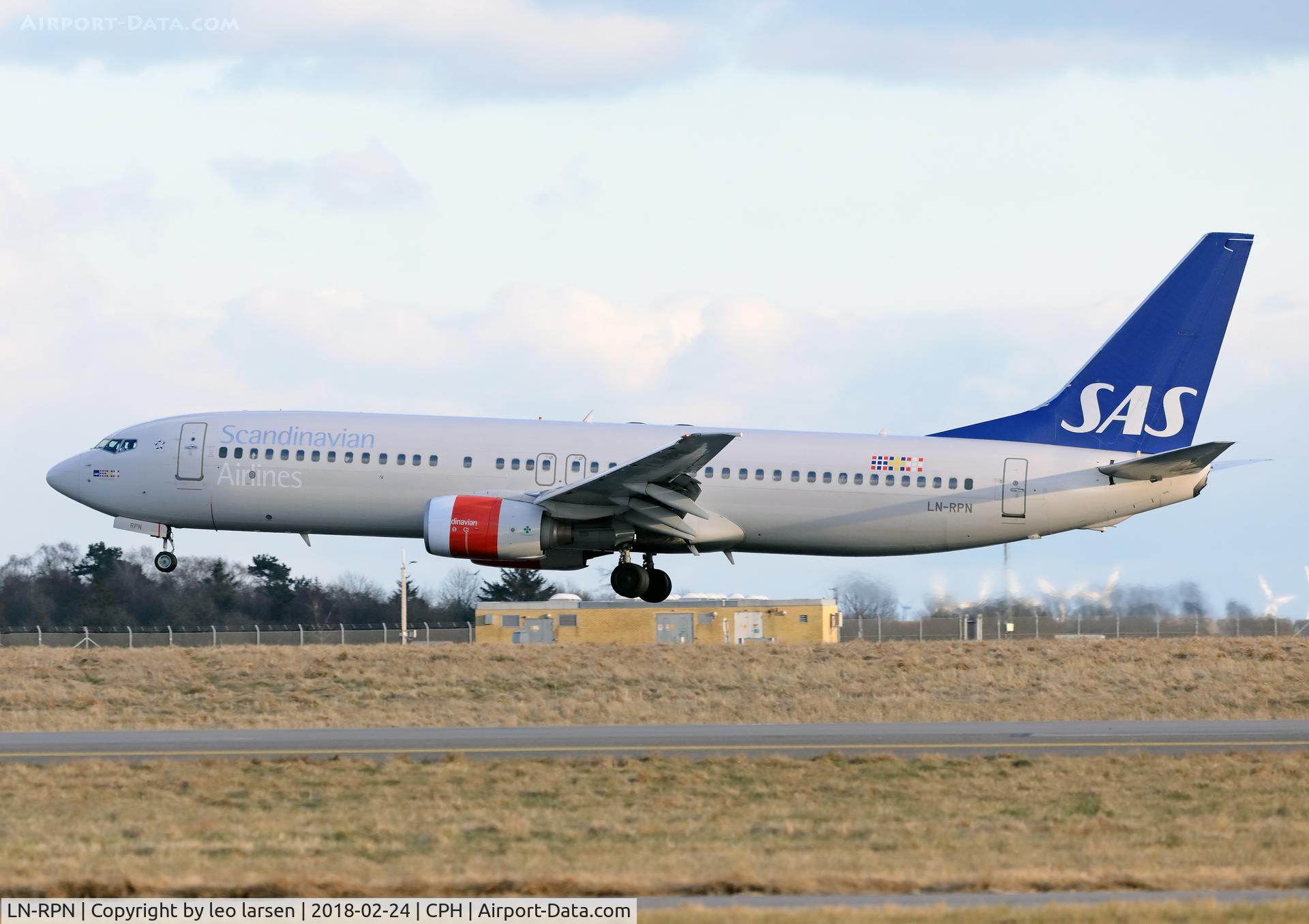 LN-RPN, 2000 Boeing 737-883 C/N 30470, Copenhagen 24.2.2018 L/D R-04L