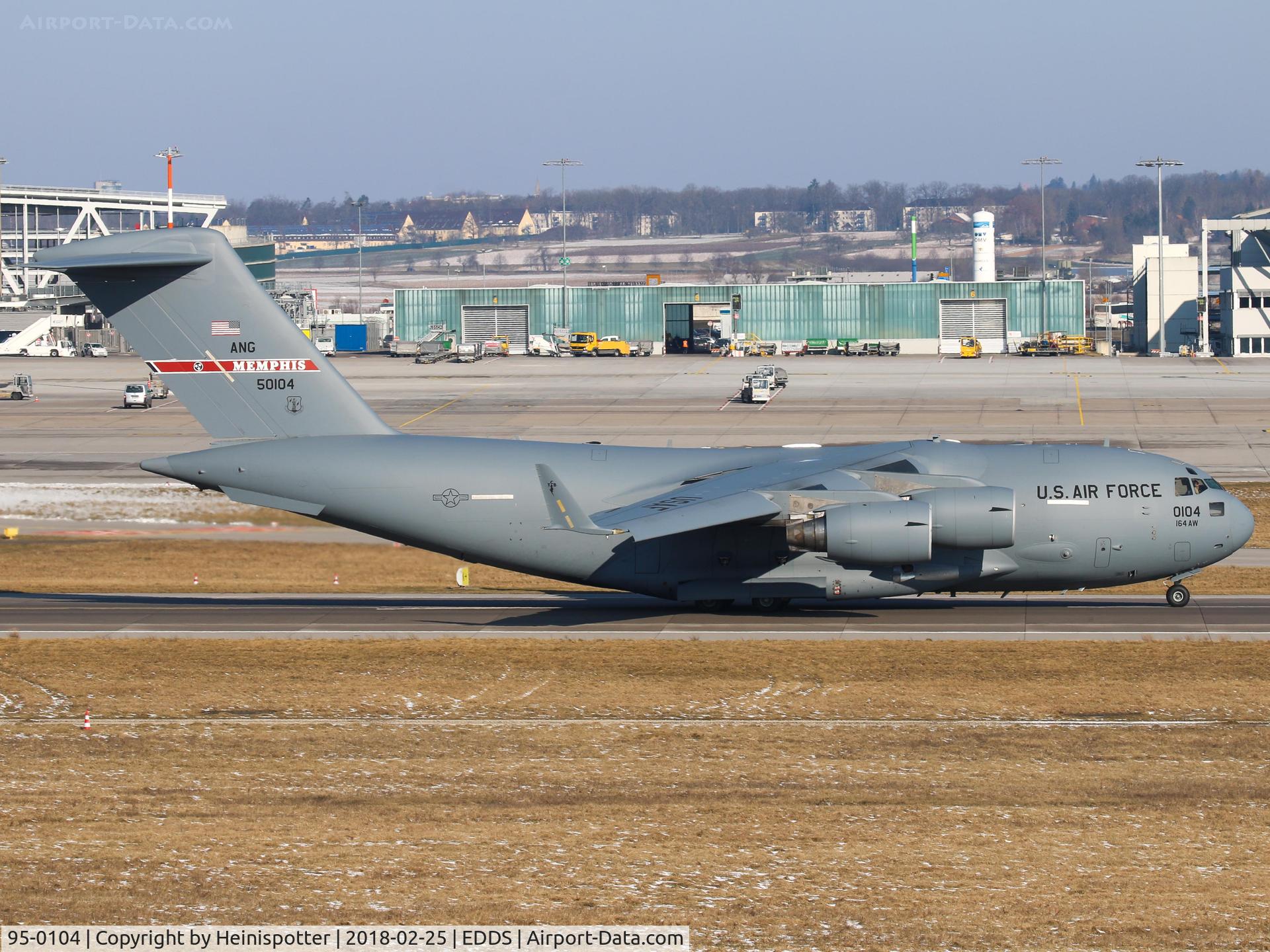 95-0104, 1995 McDonnell Douglas C-17A Globemaster III C/N P-29, 95-0104 at Stuttgart Airport.