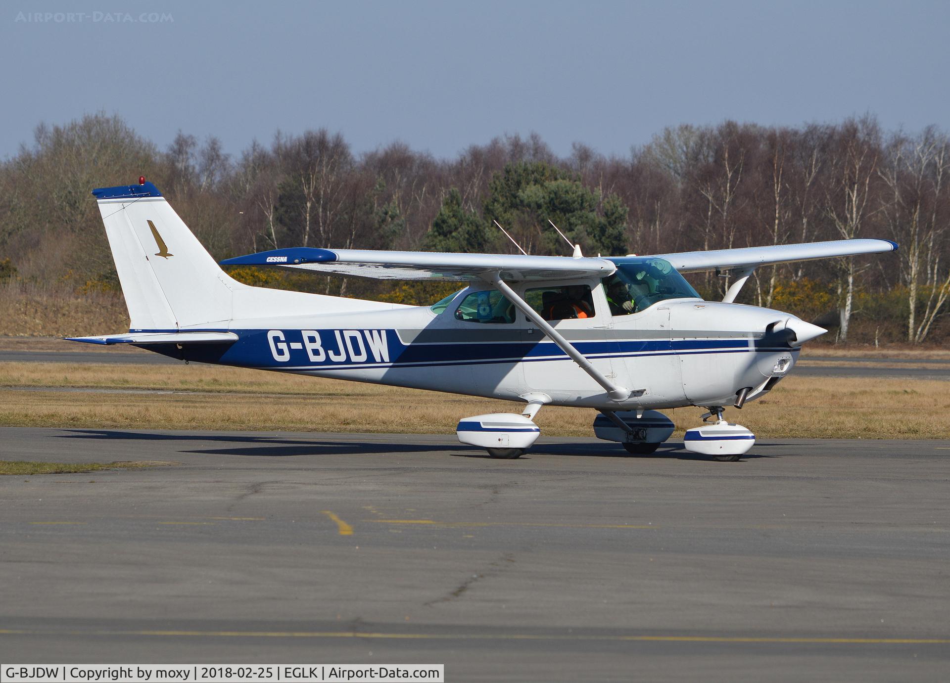 G-BJDW, 1976 Reims F172M Skyhawk Skyhawk C/N 1417, Reims Cessna F172M Skyhawk at Blackbushe. Ex PH-JBE