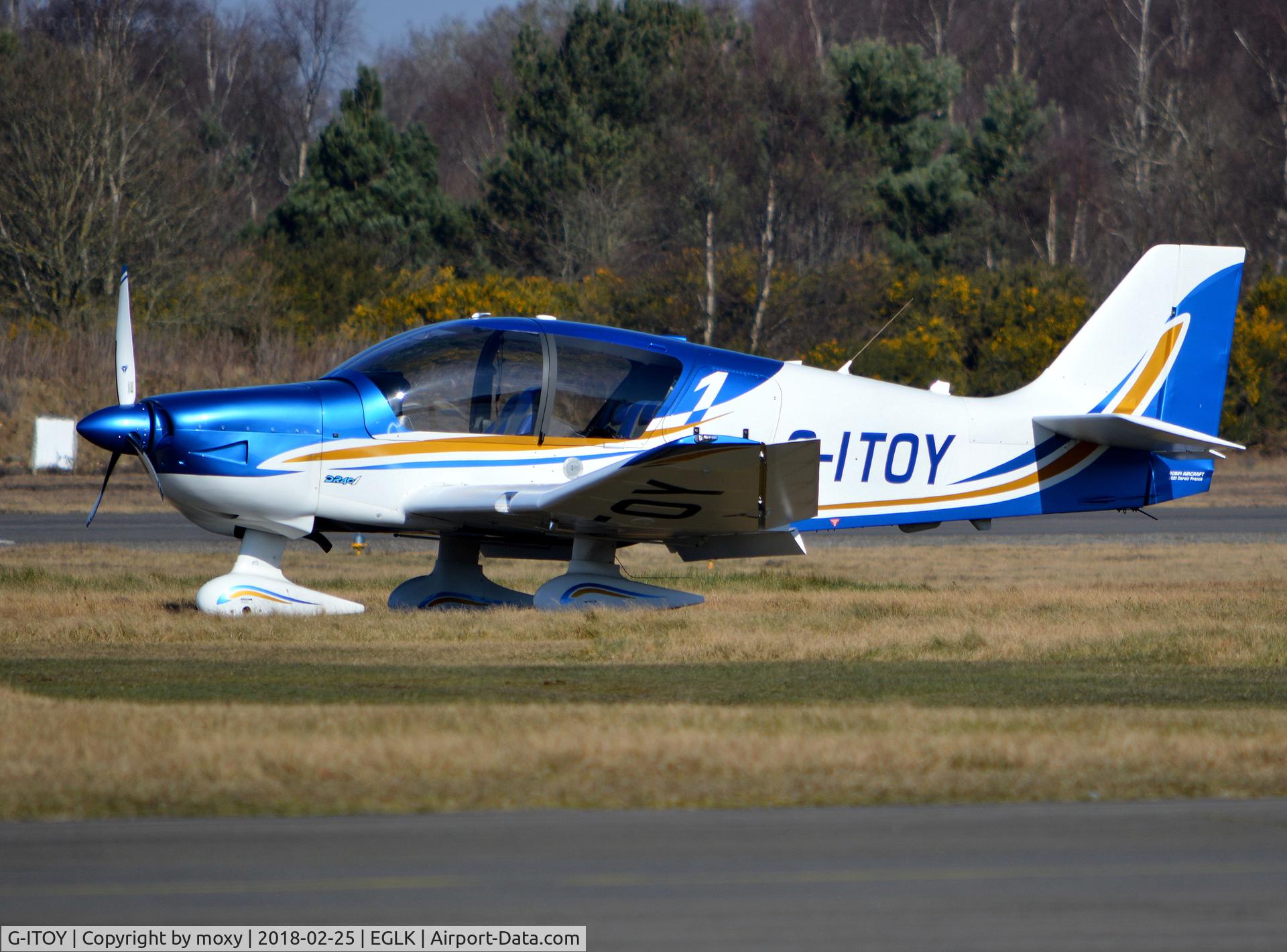 G-ITOY, 2015 Robin DR-400-140B Major Major C/N 2682, Robin DR-400-140B Major at Blackbushe.