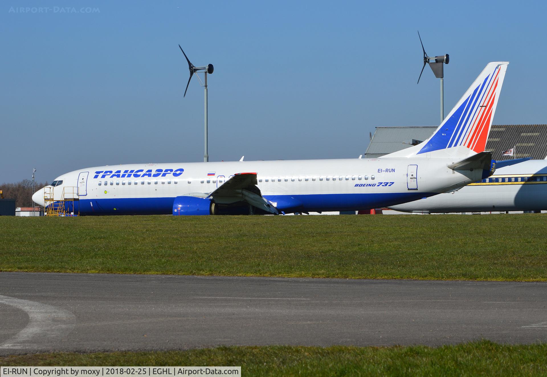 EI-RUN, 2006 Boeing 737-808 C/N 34702, Boeing 737-808 in storage at Lasham.
