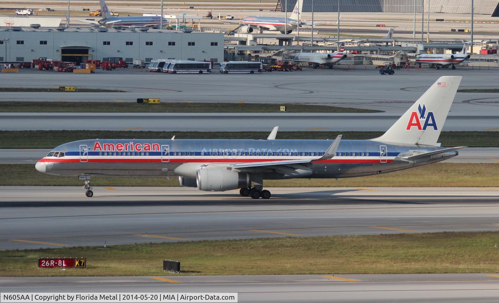 N605AA, 1995 Boeing 757-223 C/N 27056, American