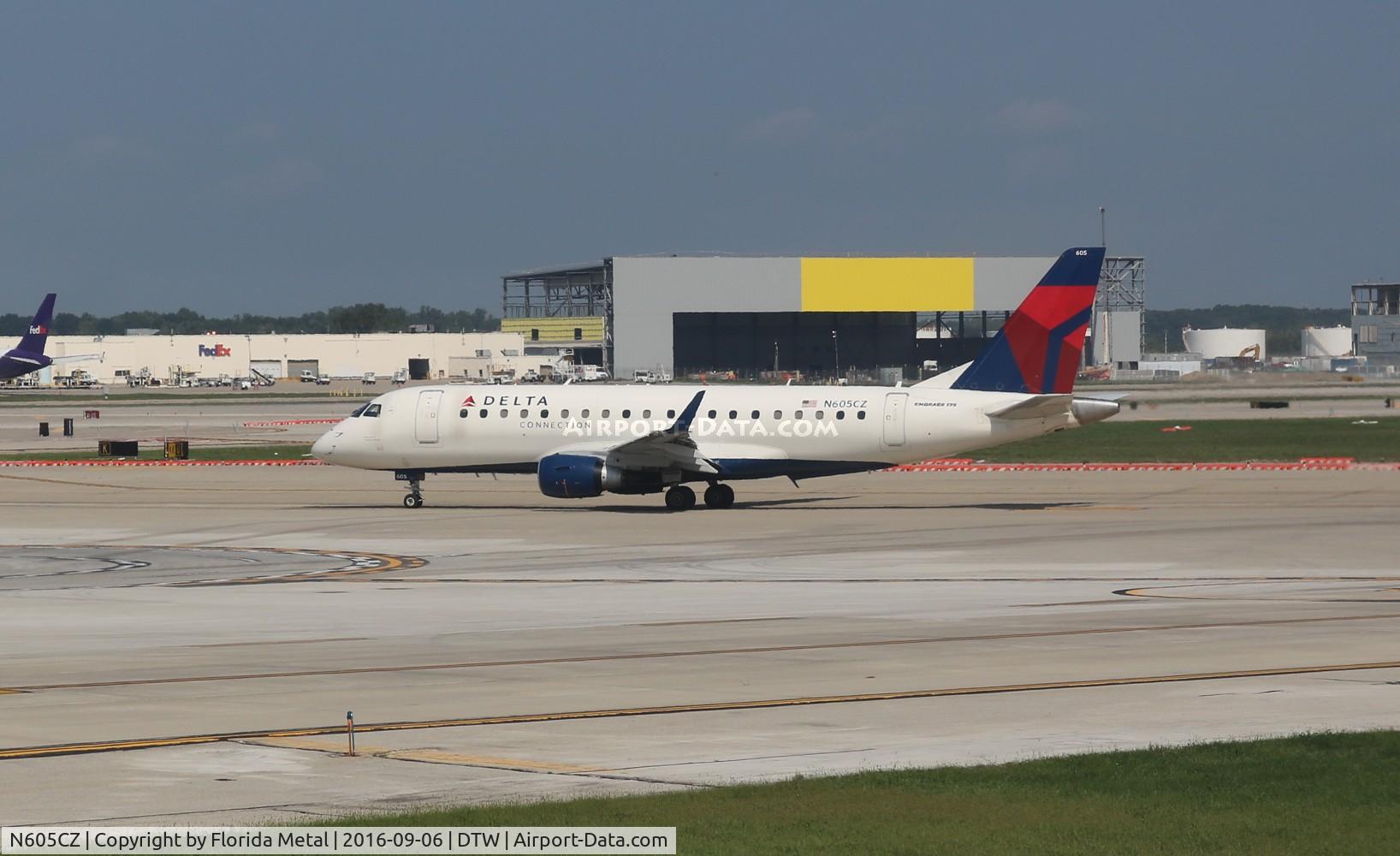 N605CZ, 2007 Embraer 175LR (ERJ-170-200LR) C/N 17000186, Delta Connection
