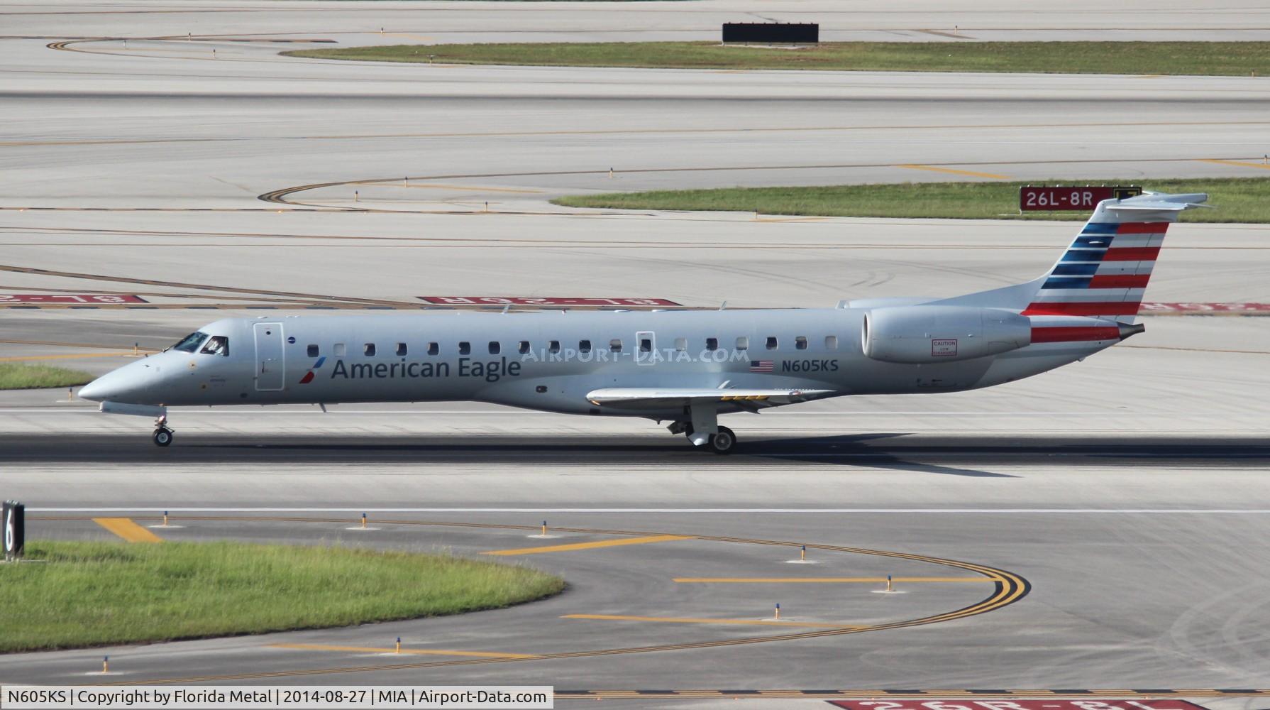 N605KS, 1998 Embraer ERJ-145LR (EMB-145LR) C/N 145059, American Eagle
