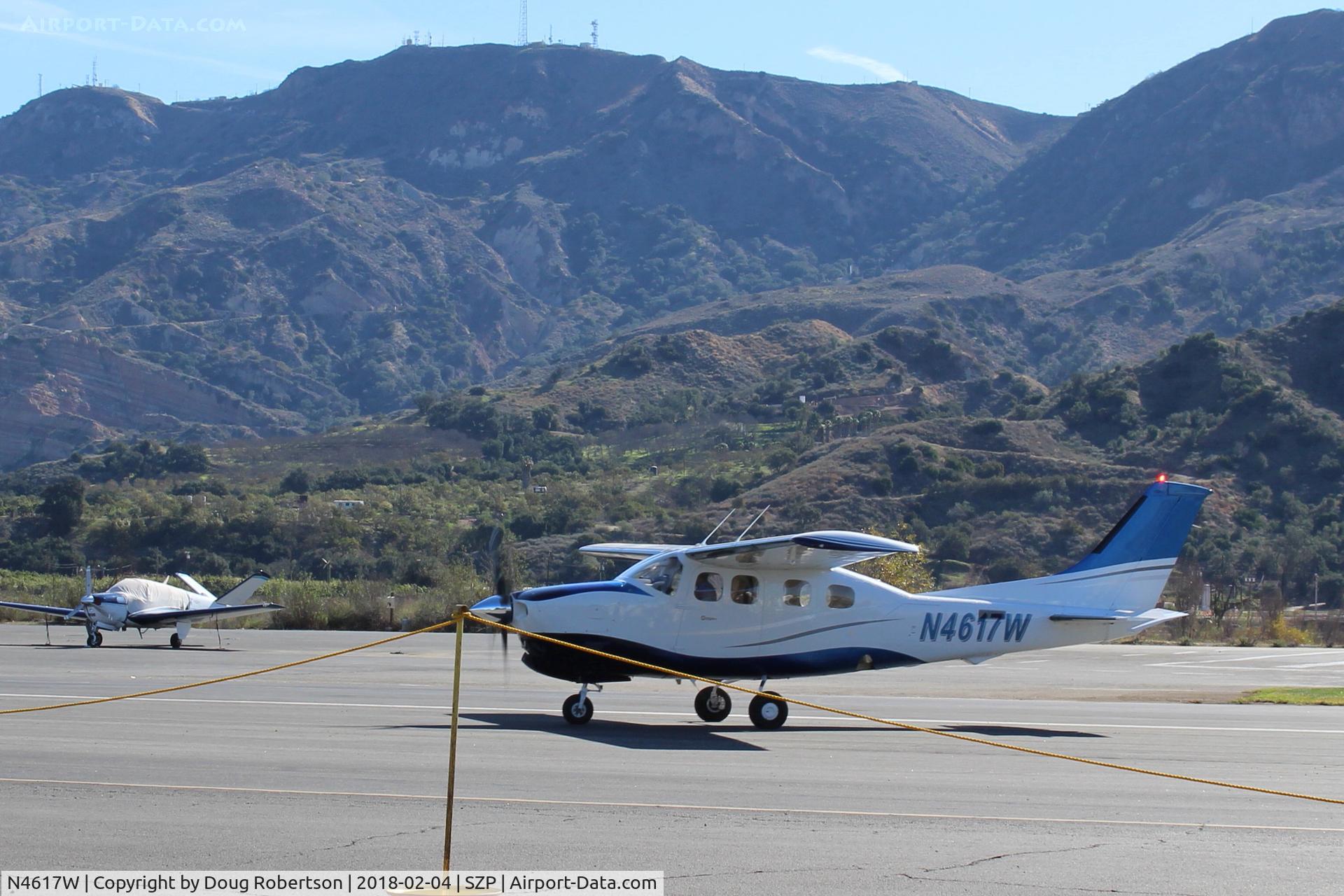 N4617W, 1980 Cessna P210N Pressurised Centurion C/N P21000623, 1980 Cessna P210N CENTURION, Continental TSIO-520 325 Hp, pressurized and turbocharged, taxi off the active Rwy 04