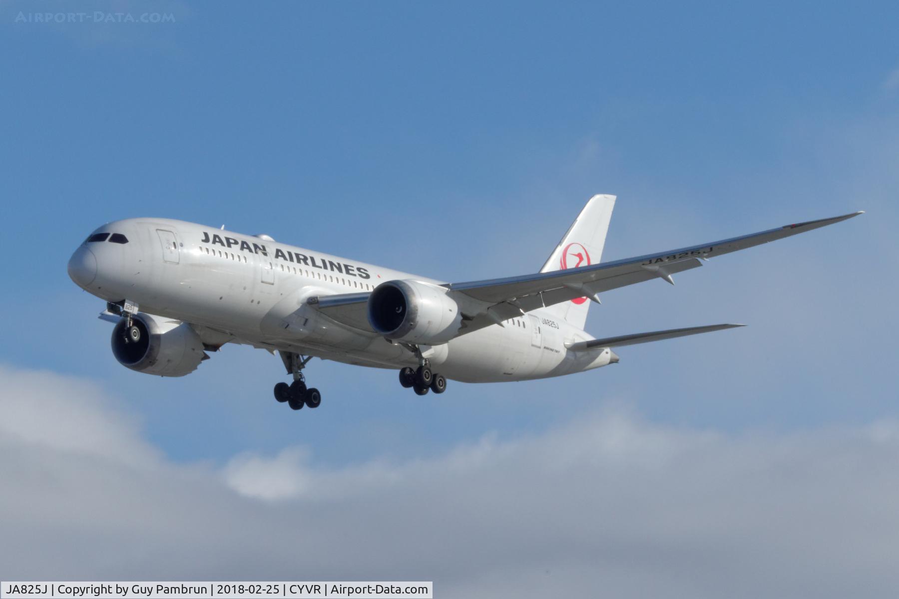 JA825J, 2012 Boeing 787-8 Dreamliner C/N 34835, Landing