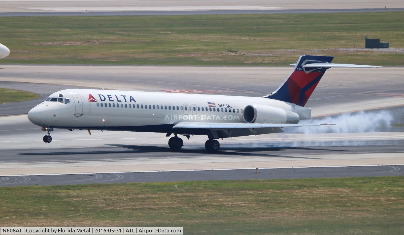 N608AT, 2000 Boeing 717-200 C/N 55081, Delta