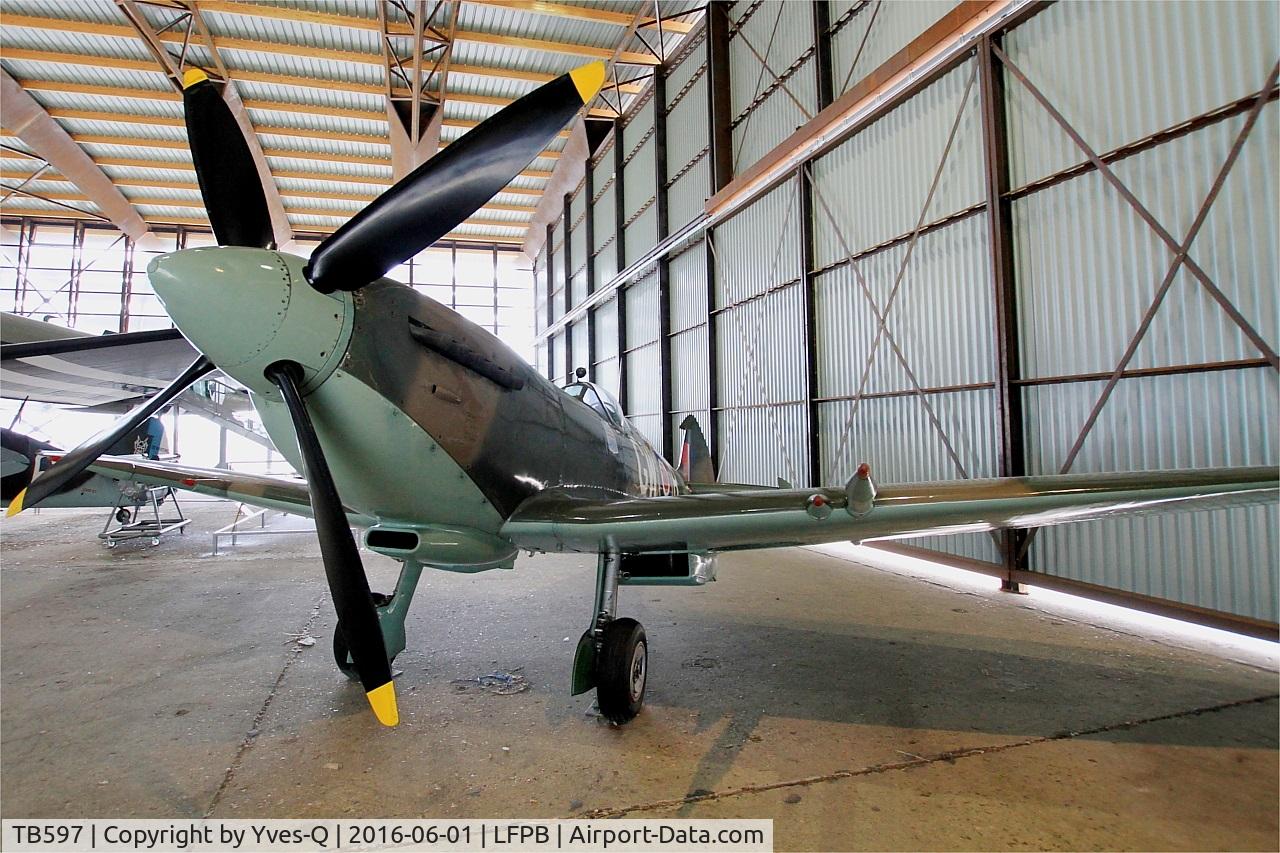 TB597, Supermarine 361 Spitfire LF.XVIe C/N CBAF.IX.3310, Supermarine 361 Spitfire LF.XVIe, Air & Space Museum Paris-Le Bourget (LFPB-LBG)