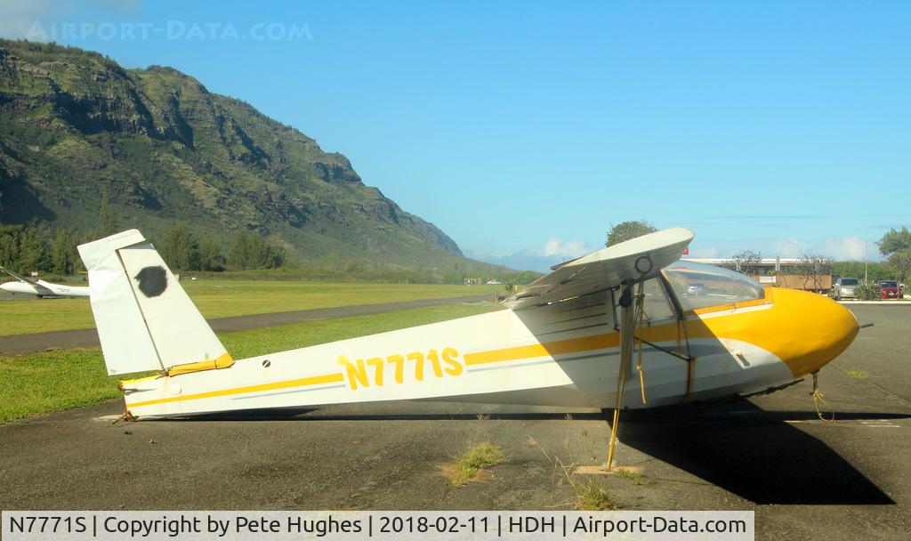 N7771S, 1969 Schweizer SGS 2-33A C/N 141, N7771S, slightly crumpled, Dillingham, Oahu, Hawaii