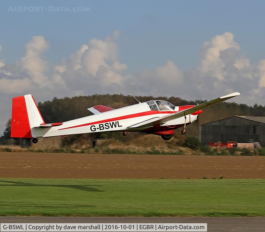 G-BSWL, 1980 Slingsby T-61F Venture T2 C/N 1974, Lift of to the east