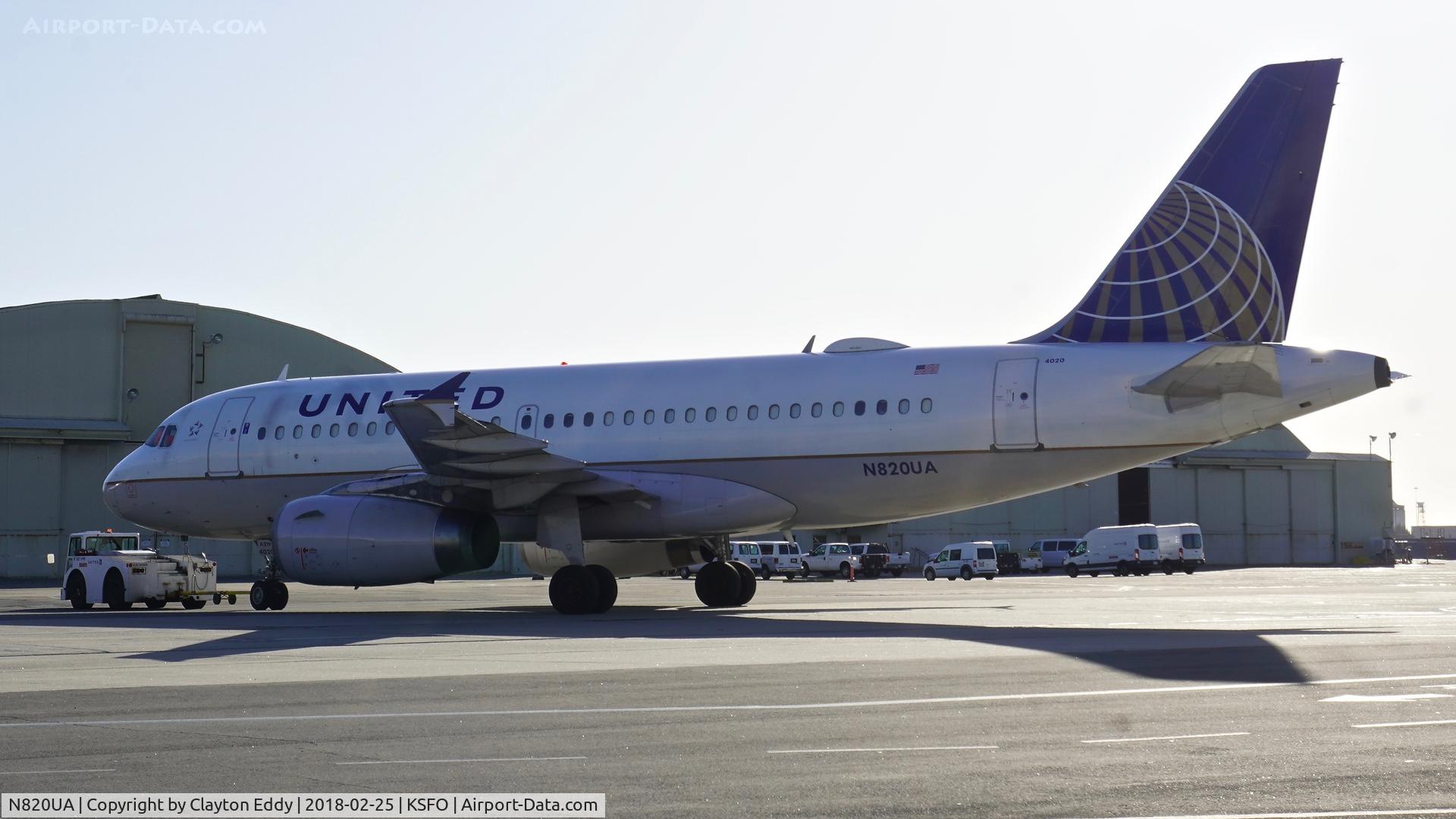 N820UA, 1998 Airbus A319-131 C/N 898, SFO 2018.