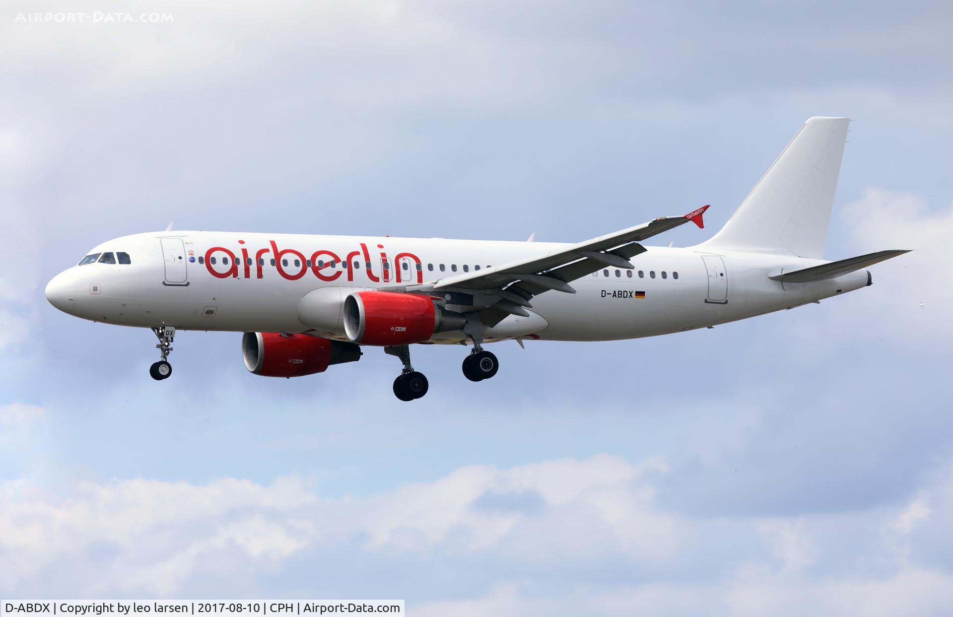 D-ABDX, 2009 Airbus A320-214 C/N 3995, Copenhagen 10.8.2017 app to R-22L