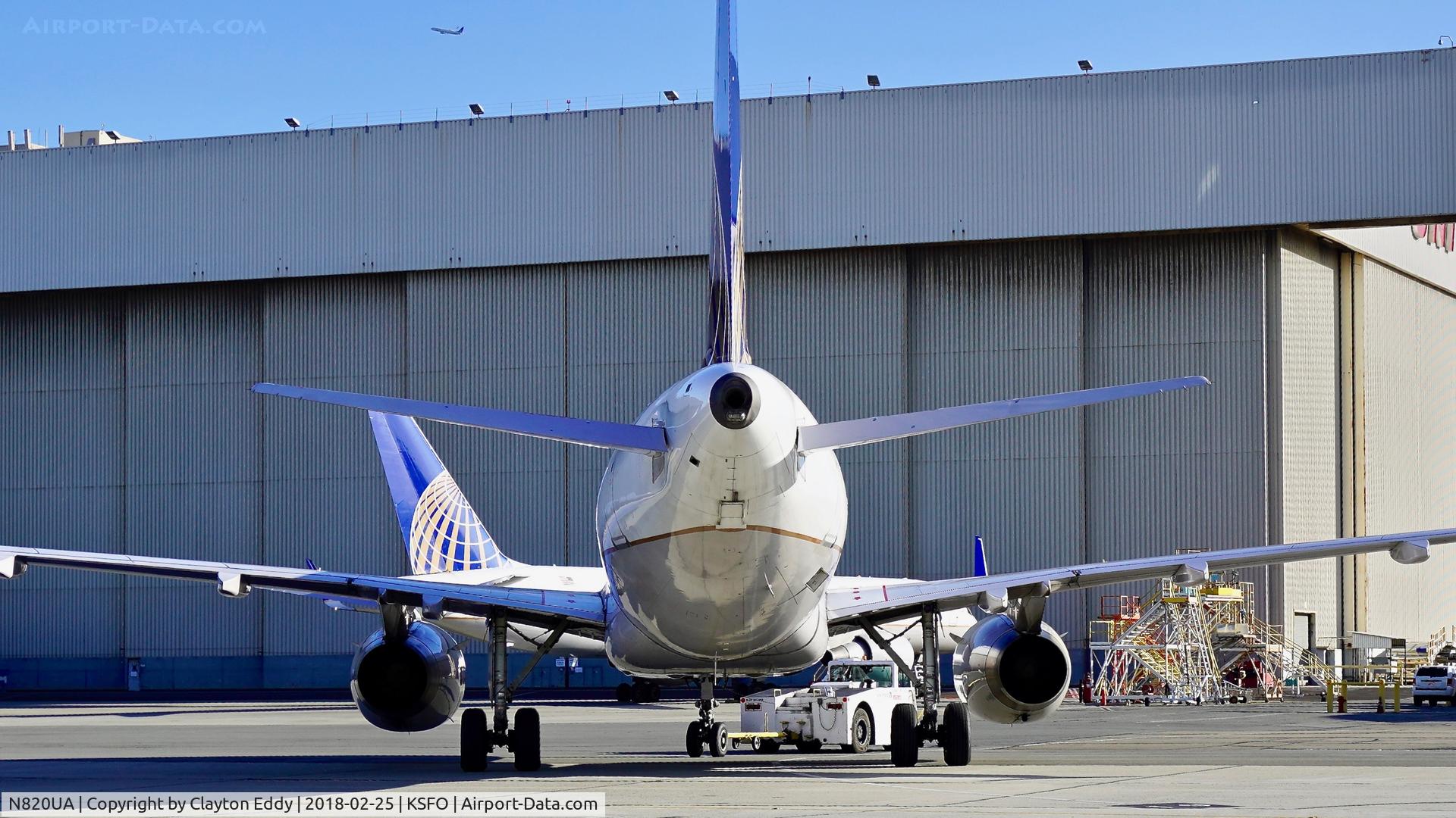 N820UA, 1998 Airbus A319-131 C/N 898, SFO 2018.