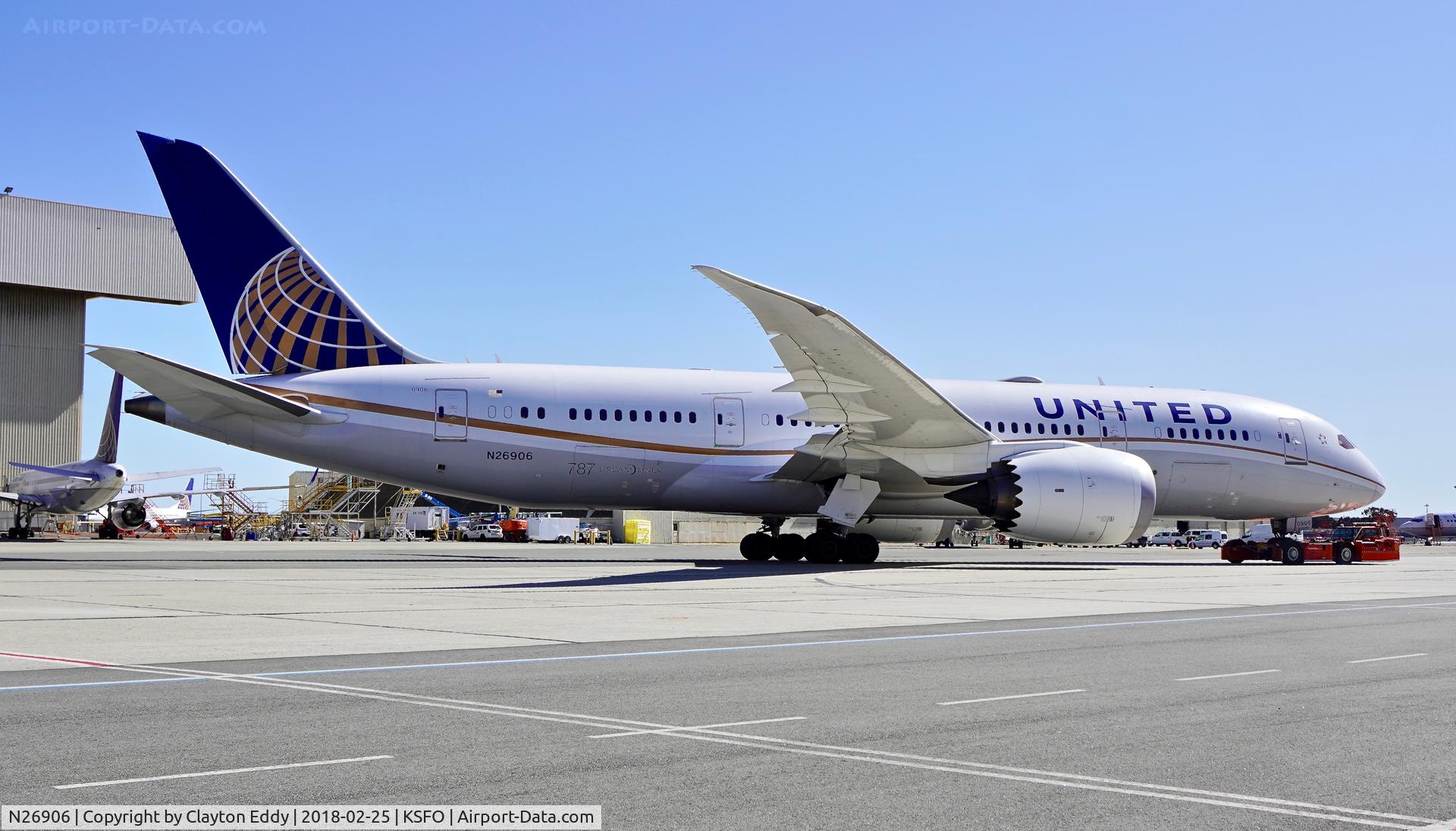 N26906, 2012 Boeing 787-8 Dreamliner C/N 34829, SFO 2018.