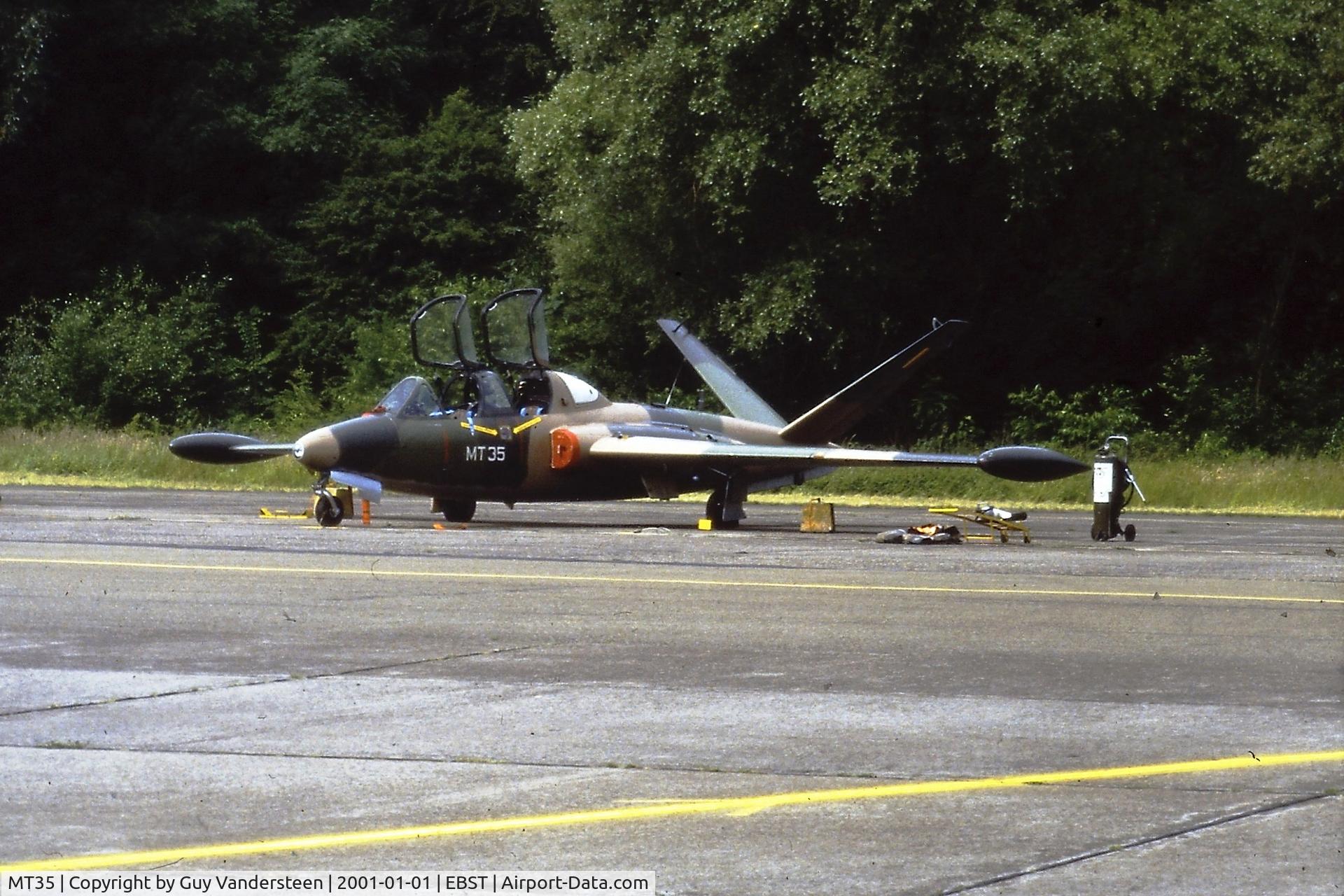 MT35, Fouga CM-170R Magister C/N 292, Special paint CM-170R MT 35 at EBST eighties