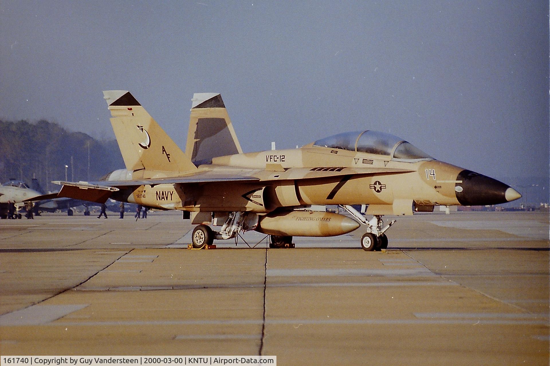 161740, McDonnell Douglas F/A-18B Hornet C/N 0095, 161740 at KNTU in the morning march 2000