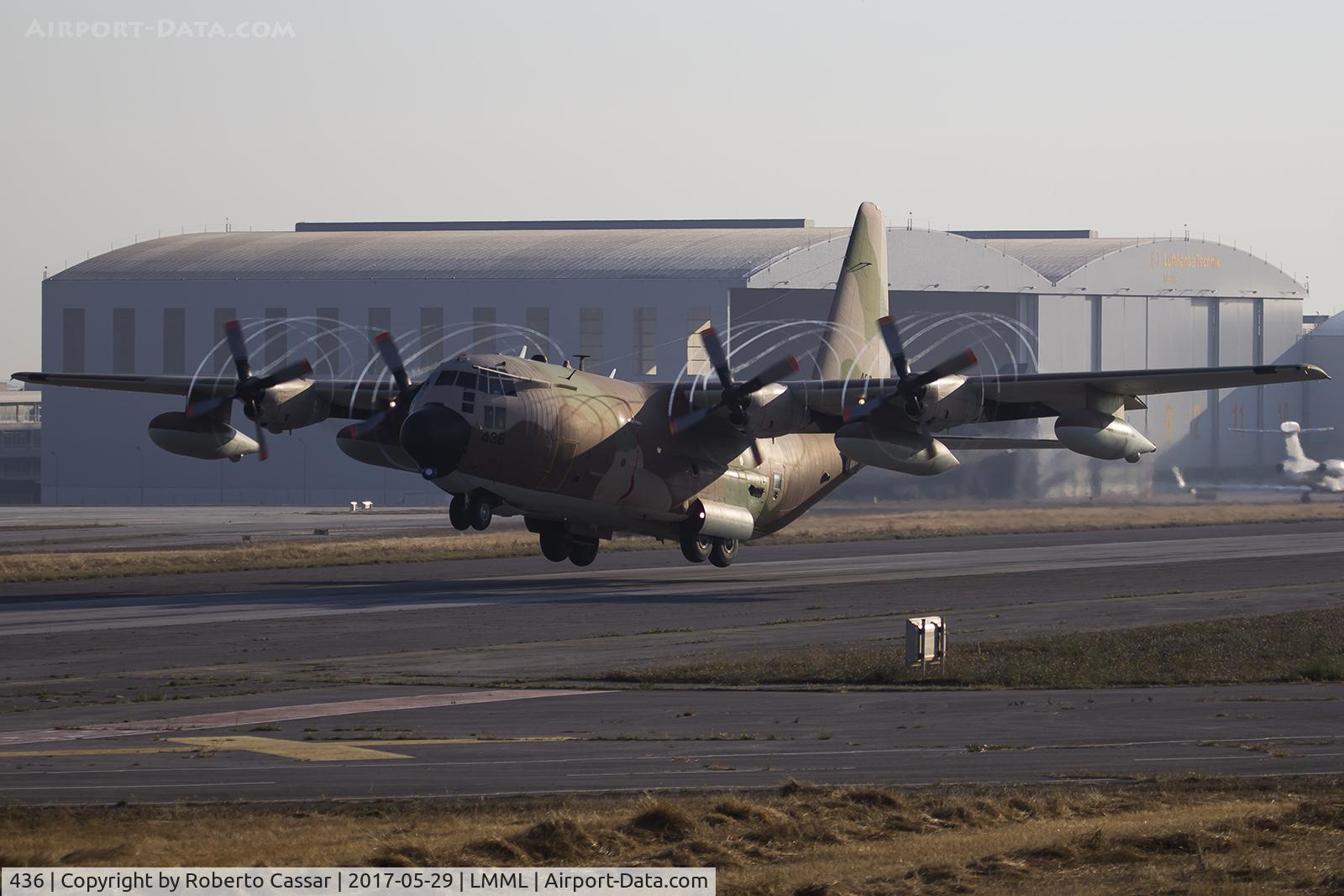 436, 1976 Lockheed KC-130H Hercules C/N 382-4686, Runway 23