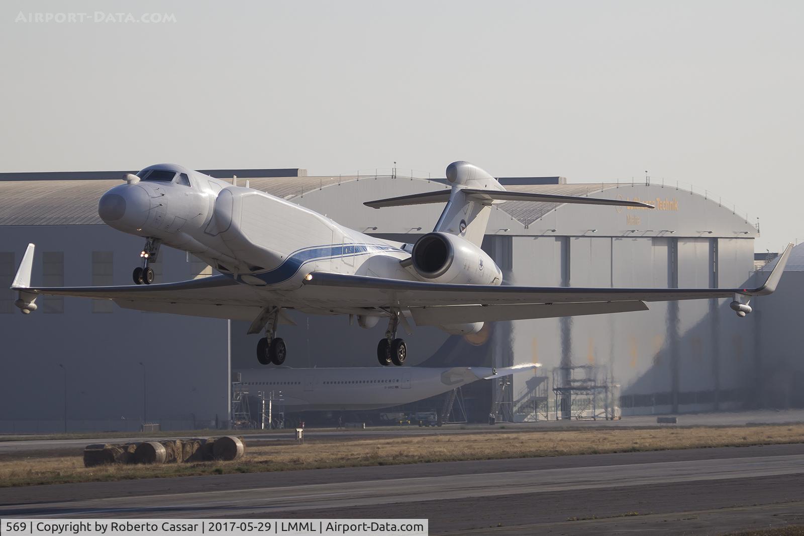 569, 2005 Gulfstream Aerospace GV SP (G550) Eitam C/N 5069, Runway 23