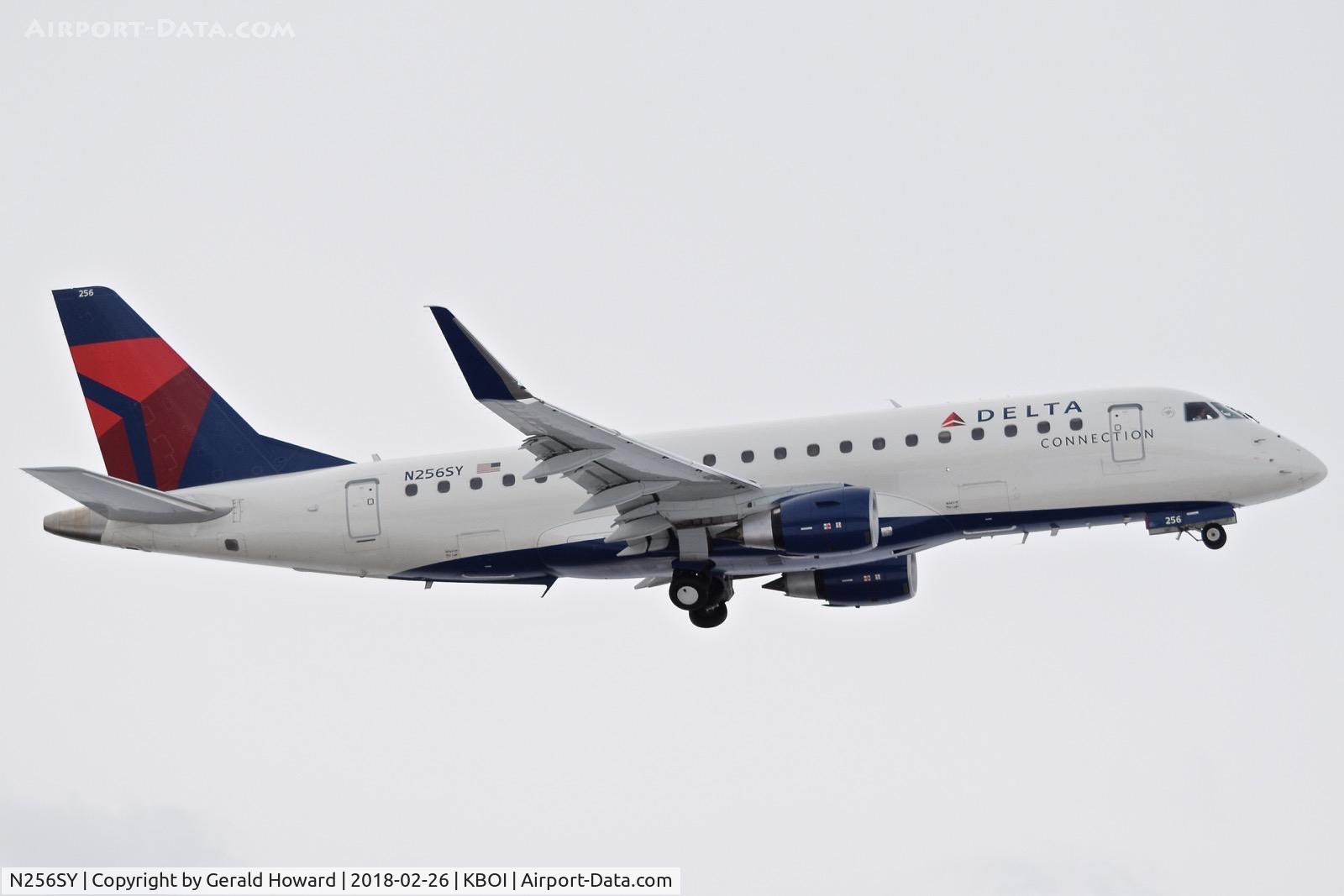 N256SY, 2017 Embraer 175LR (ERJ-170-200LR) C/N 17000647, Departing BOI.