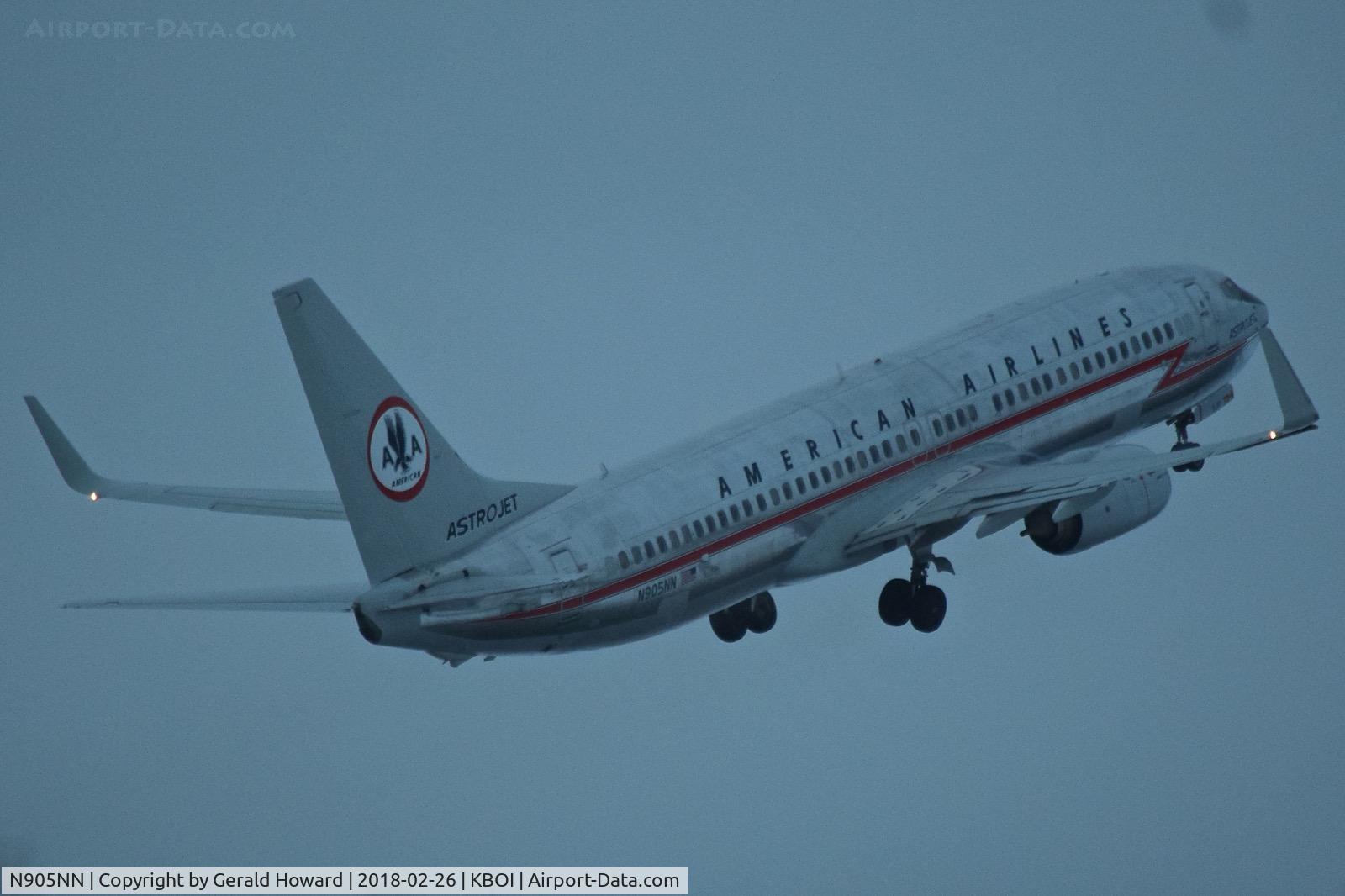 N905NN, 2012 Boeing 737-823 C/N 31156, Early morning departure from BOI.