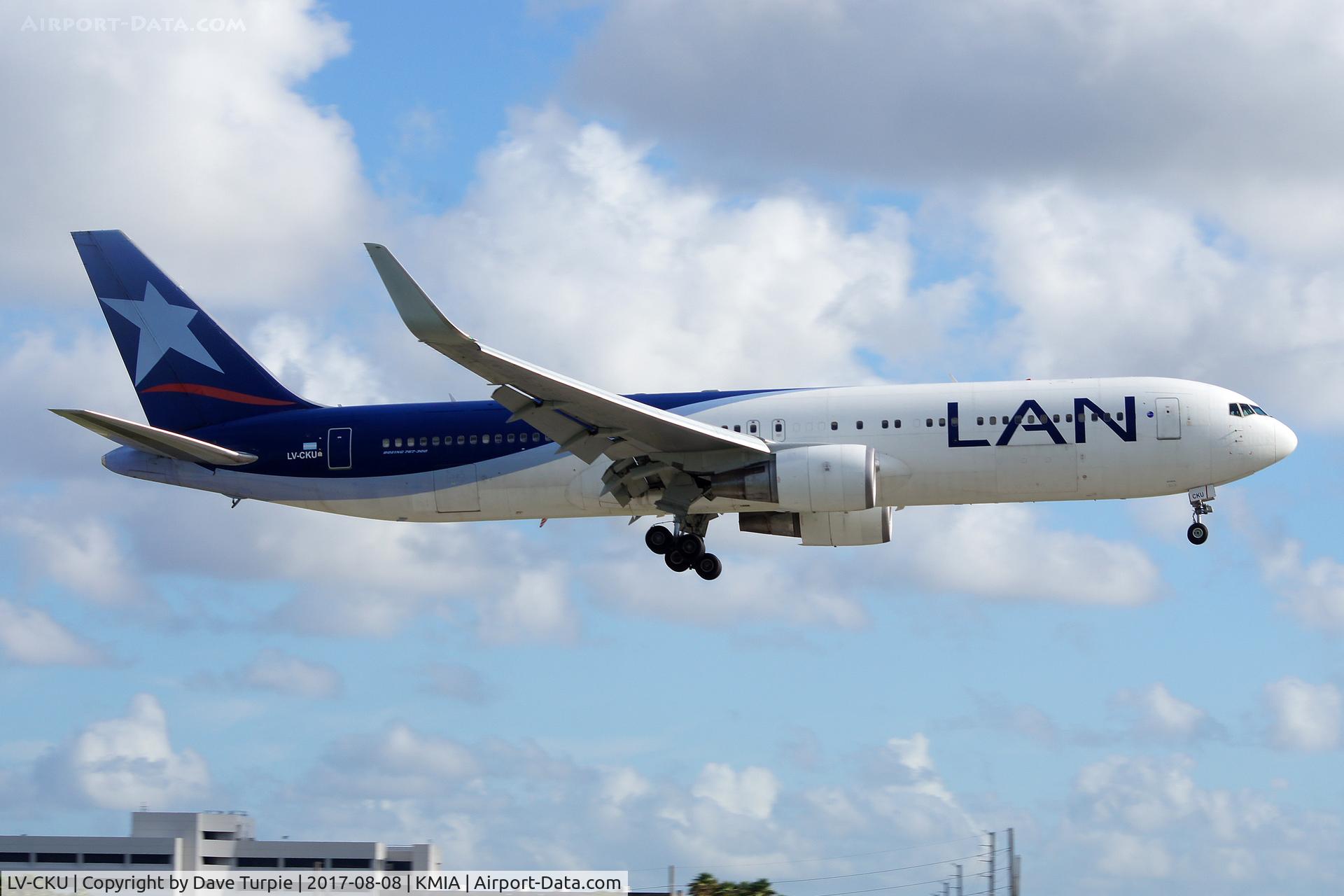 LV-CKU, 2006 Boeing 767-316/ER C/N 34628/945, No comment.