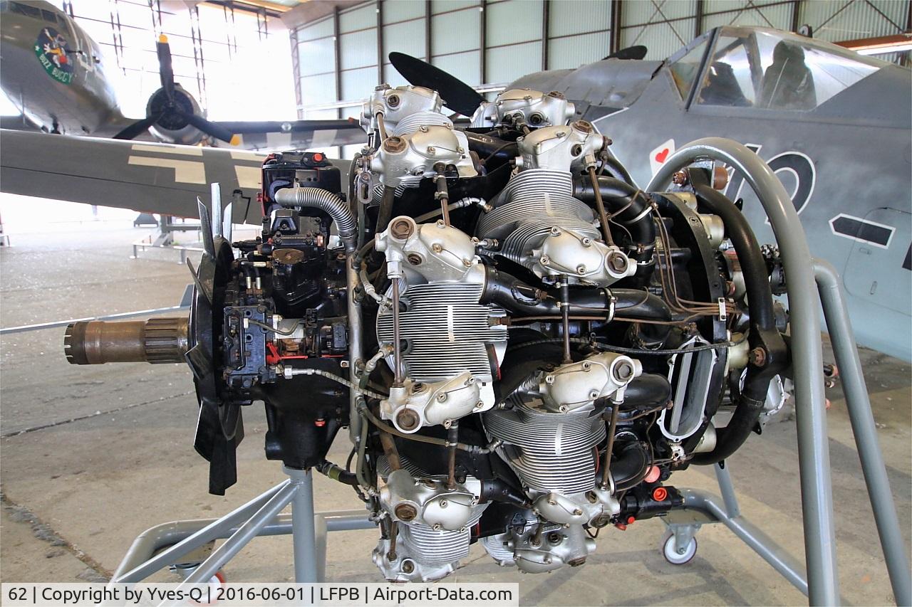 62, SNCAC NC.900 (Focke Wulf Fw.190) C/N 62, BMW 801-D2 engine of SNCAC NC.900 (Focke Wulf Fw.190), Air & Space Museum Paris-Le Bourget (LFPB)