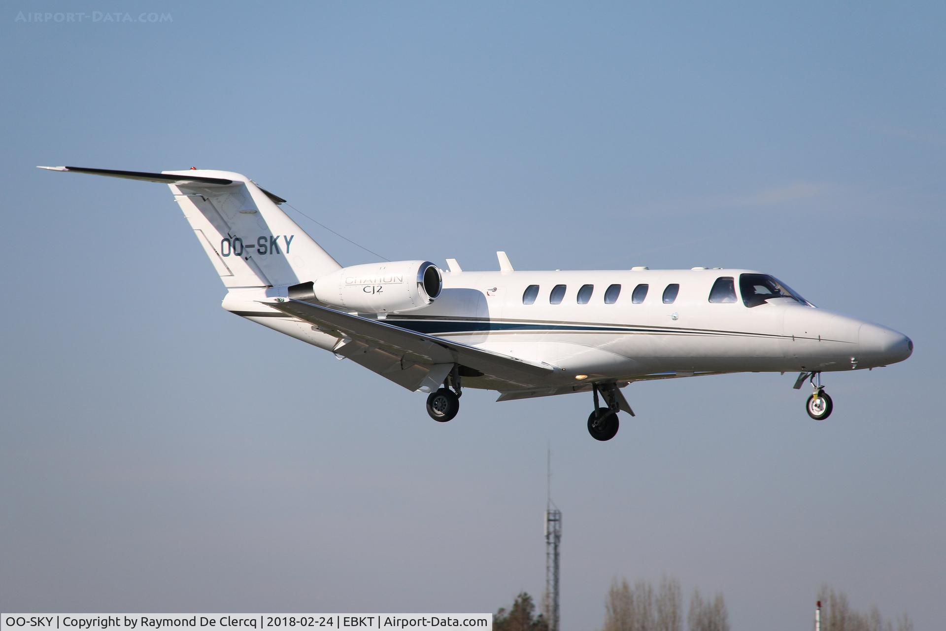 OO-SKY, 2004 Cessna 525A CitationJet CJ2 C/N 525A-0197, Landing at Wevelgem.