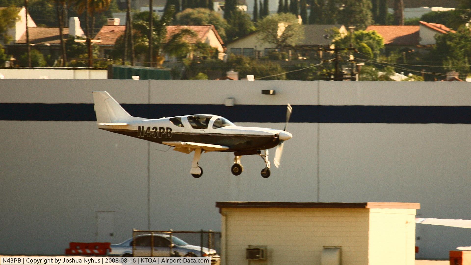 N43PB, 2001 Stoddard-Hamilton Glasair III C/N 3306, Landing at TOA.