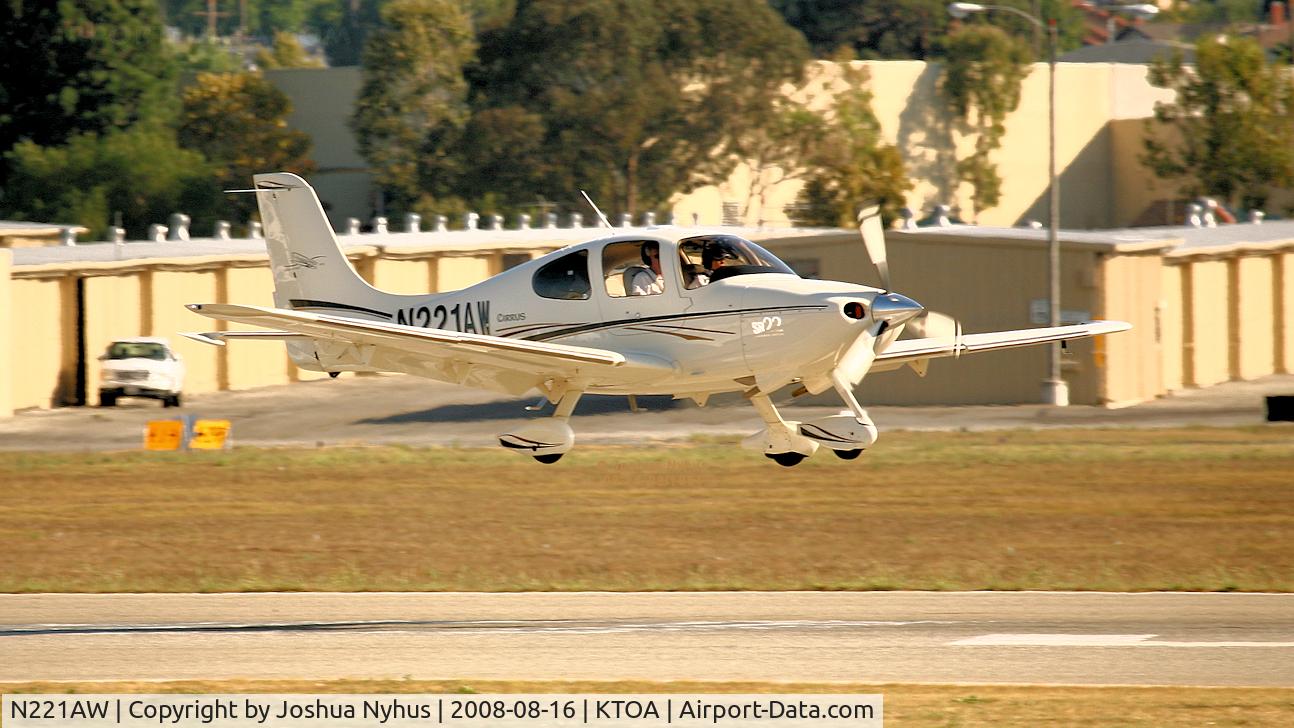 N221AW, 2003 Cirrus SR22 C/N 0758, Landing at TOA