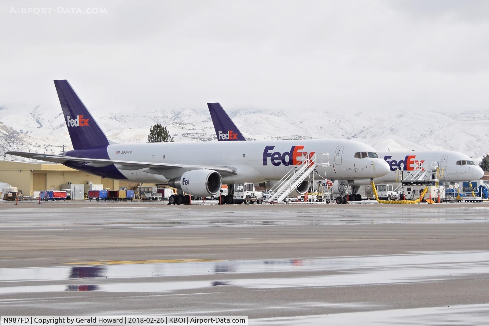 N987FD, Boeing 757-231(SF) C/N 28483, Parked on the Fed Ex ramp with N955FD. Sundays and Mondays are days off.