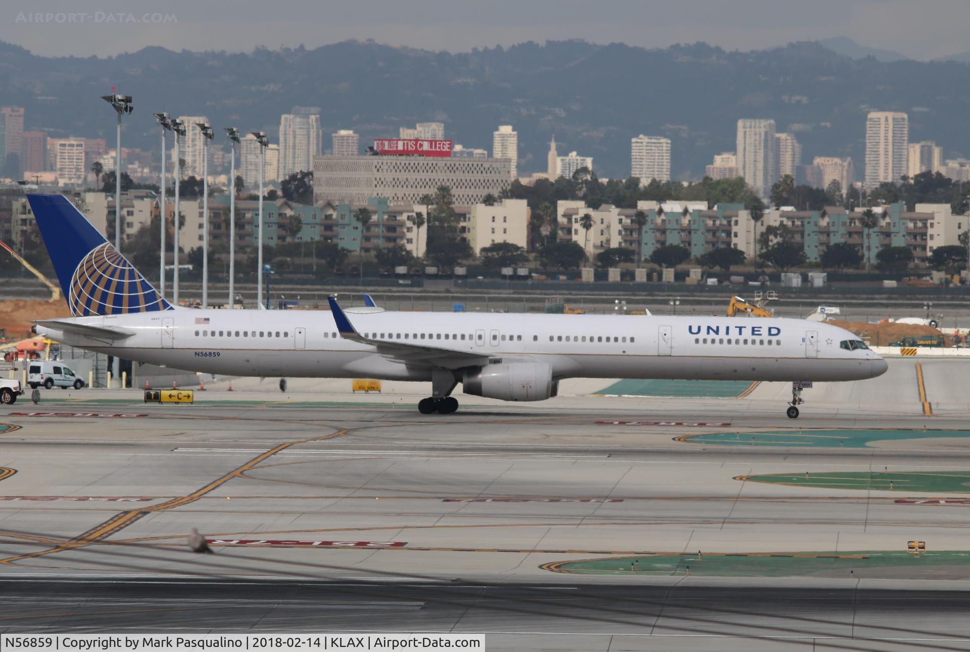 N56859, 2004 Boeing 757-324 C/N 32818, Boeing 757-300