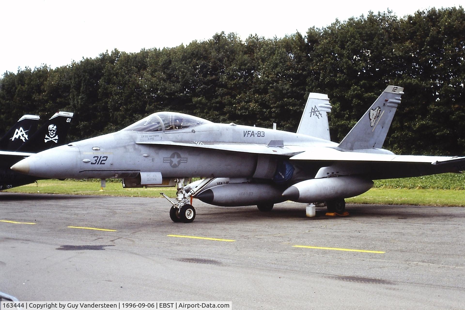 163444, 1987 McDonnell Douglas F/A-18C Hornet C/N 0648/C015, Brustem airshow 1996