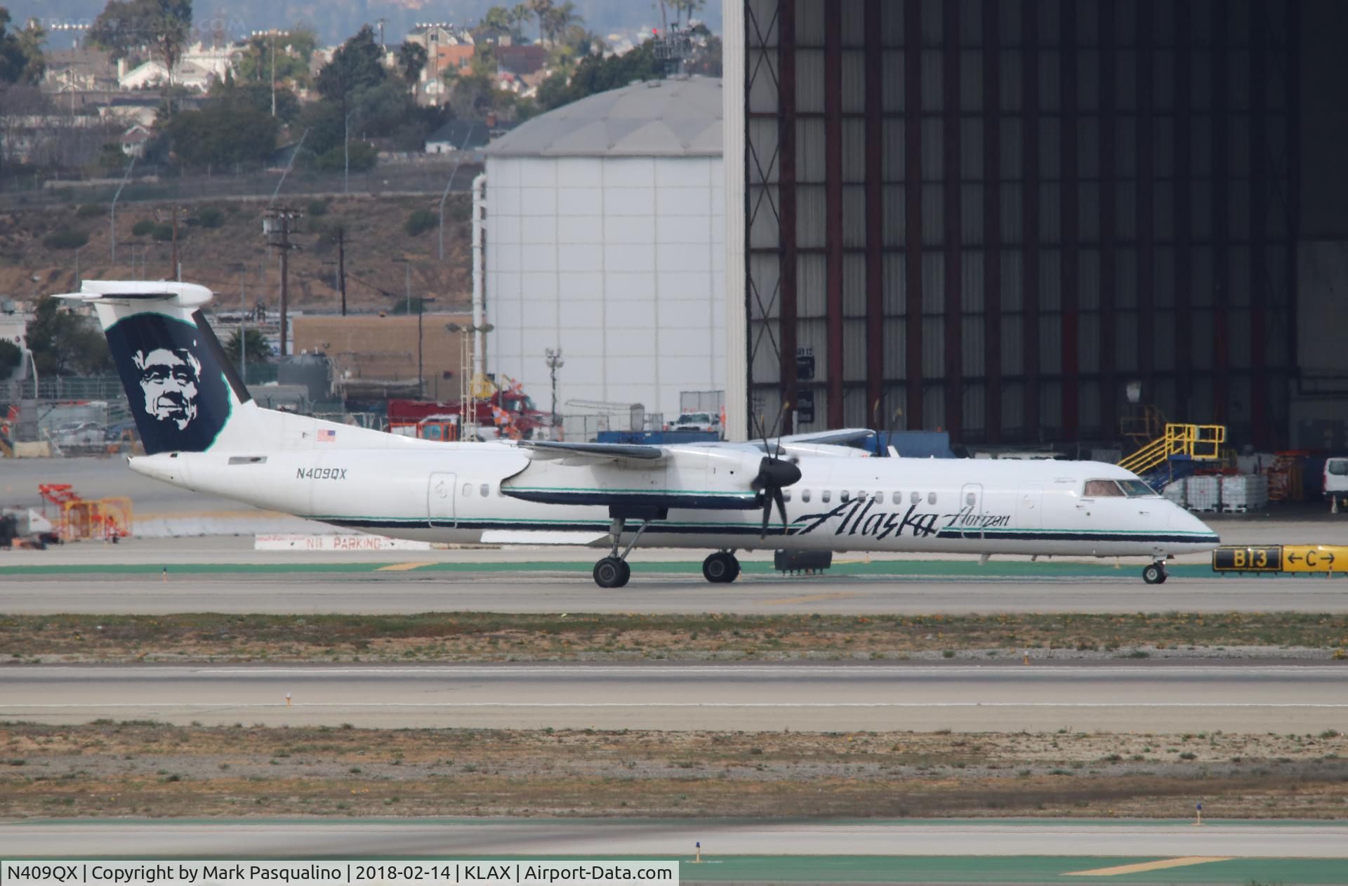 N409QX, 2001 Bombardier DHC-8-402 Dash 8 C/N 4051, DHC-8-402