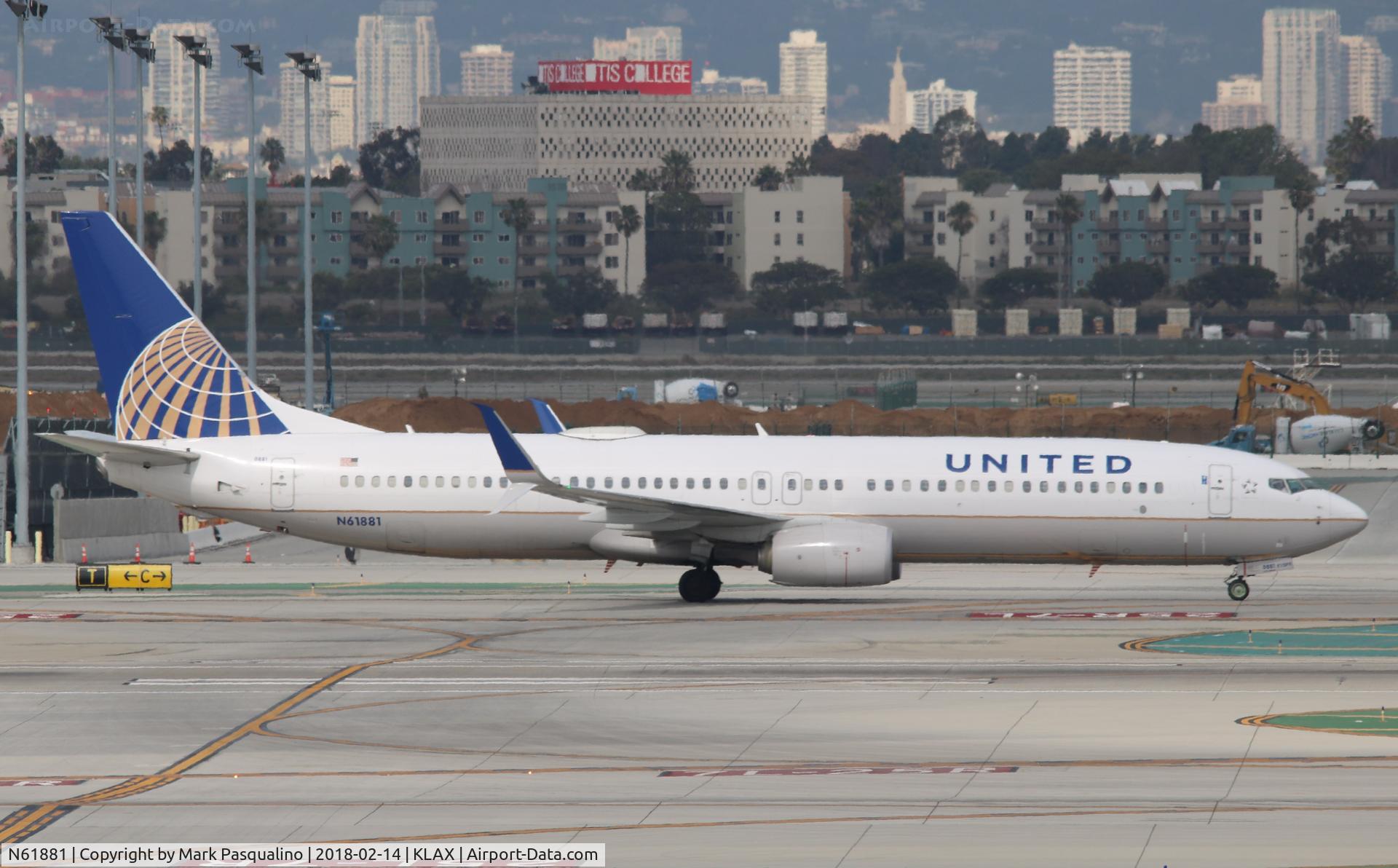 N61881, 2015 Boeing 737-924/ER C/N 42200, Boeing 737-900ER