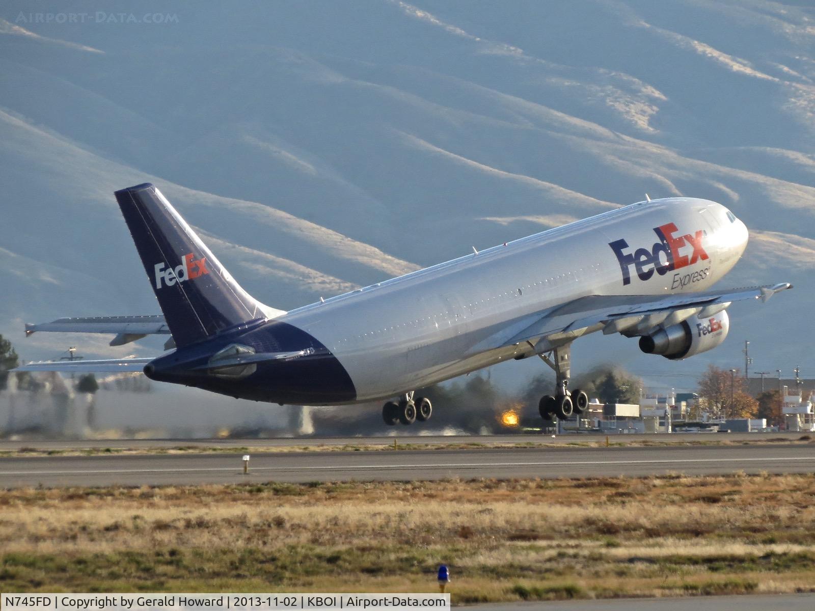 N745FD, 1992 Airbus A300B4-622R C/N 668, Departing RWY 10L.