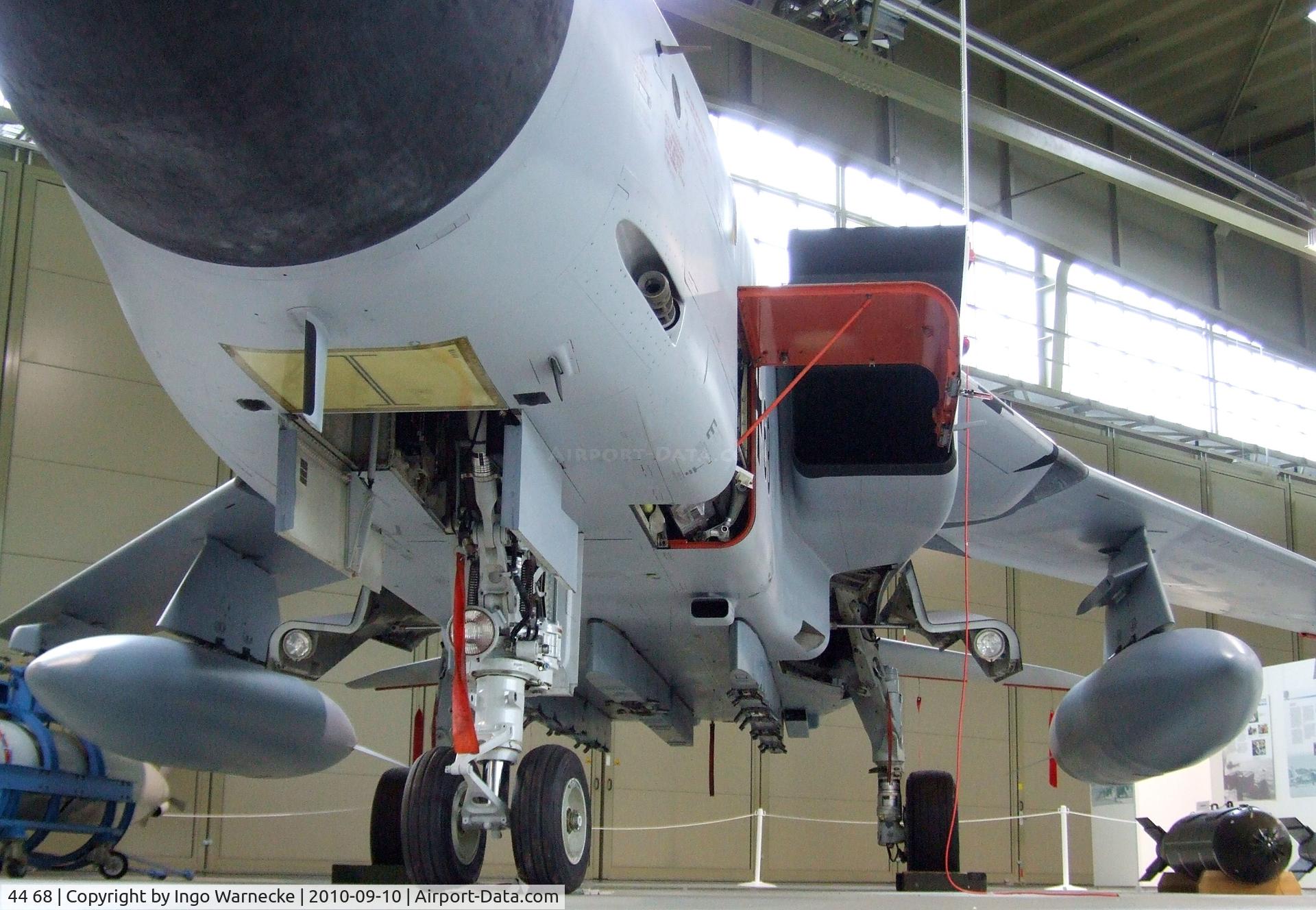 44 68, Panavia Tornado IDS C/N 425/GS125/4168, Panavia Tornado IDS at the Luftwaffenmuseum, Berlin-Gatow