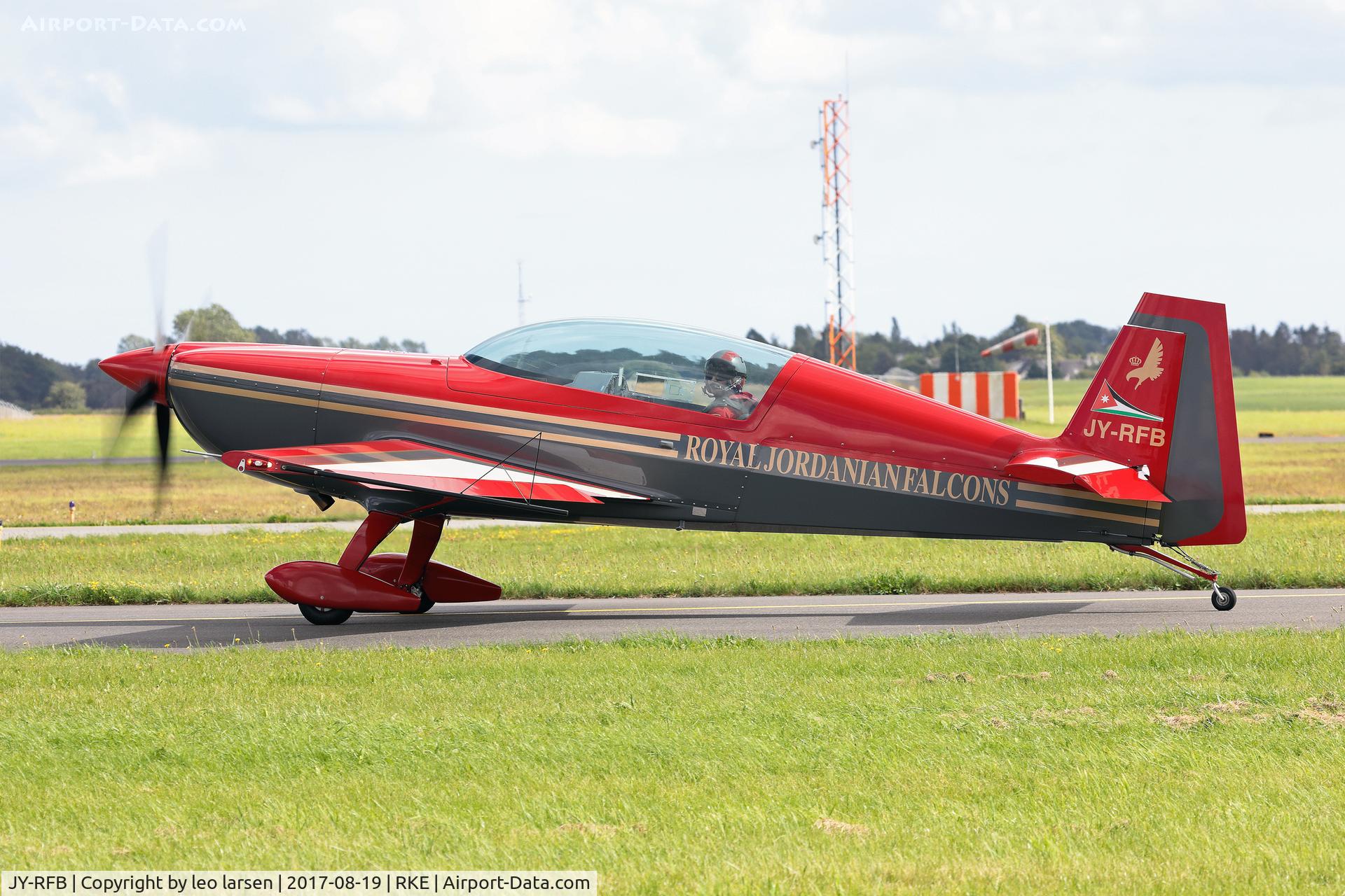 JY-RFB, Extra EA-300 C/N 1240, Roskilde Air Show 19.8.2017