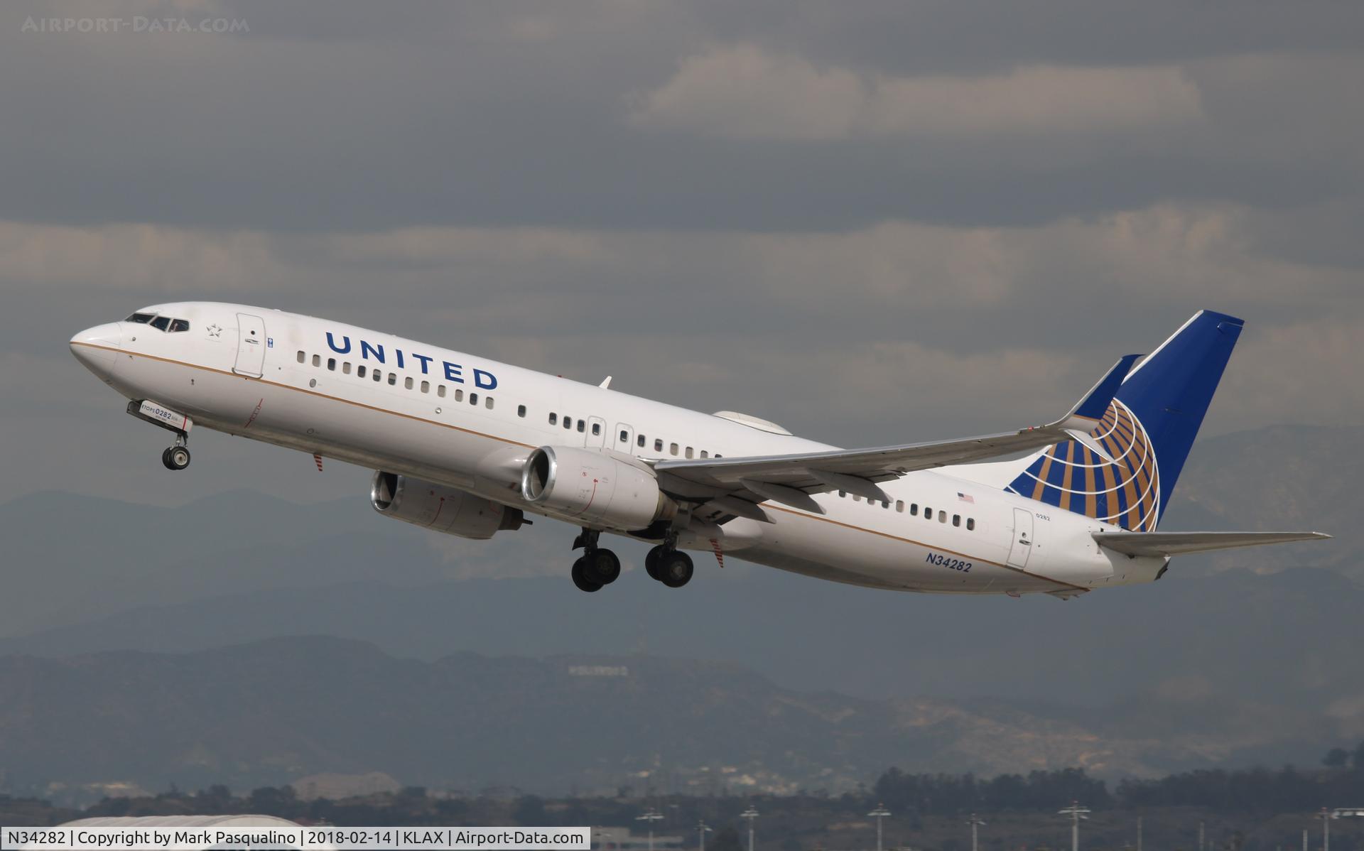 N34282, 2004 Boeing 737-824 C/N 31634, Boeing 737-800
