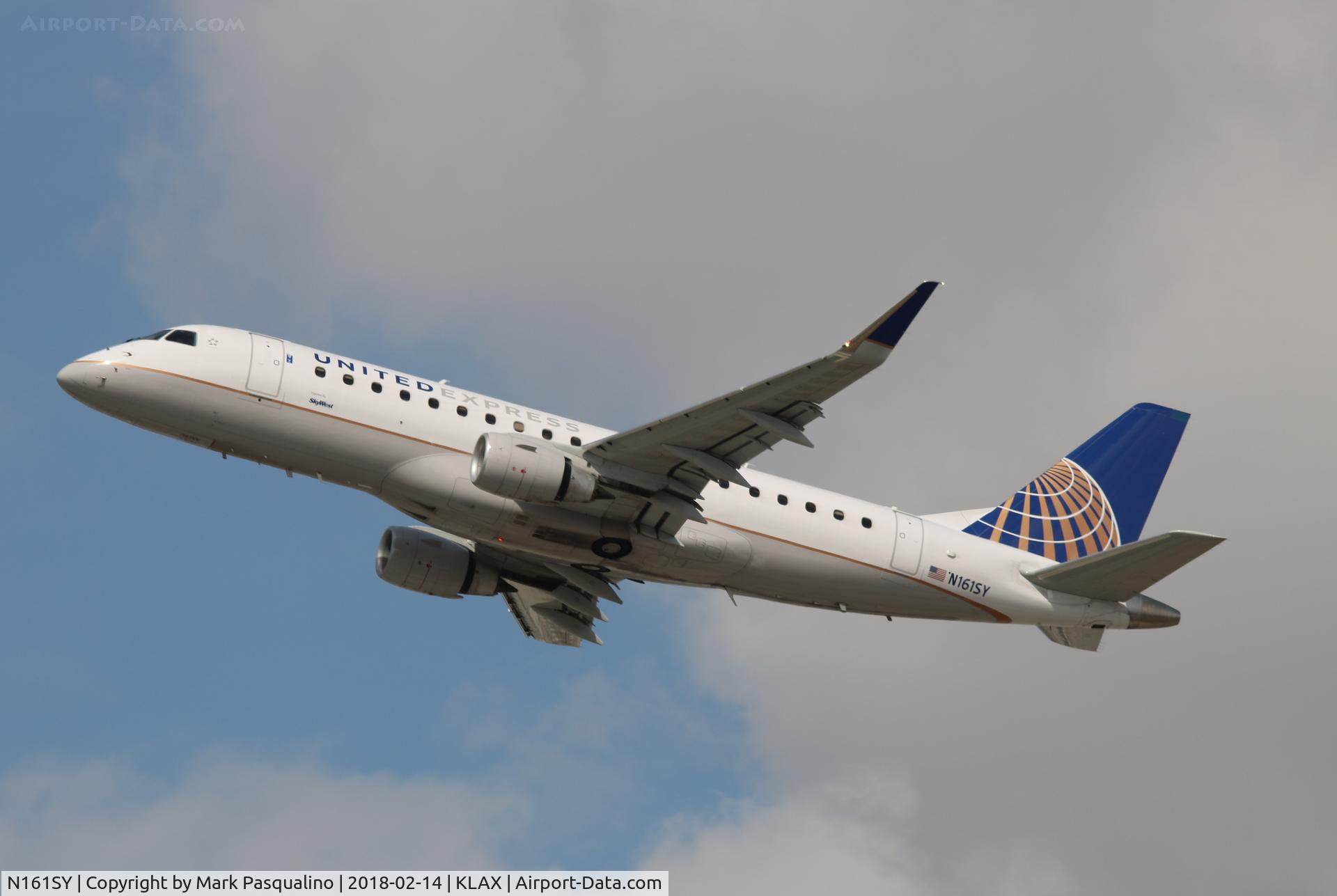 N161SY, 2016 Embraer 175LR (ERJ-170-200LR) C/N 17000569, ERJ 170-200 LR