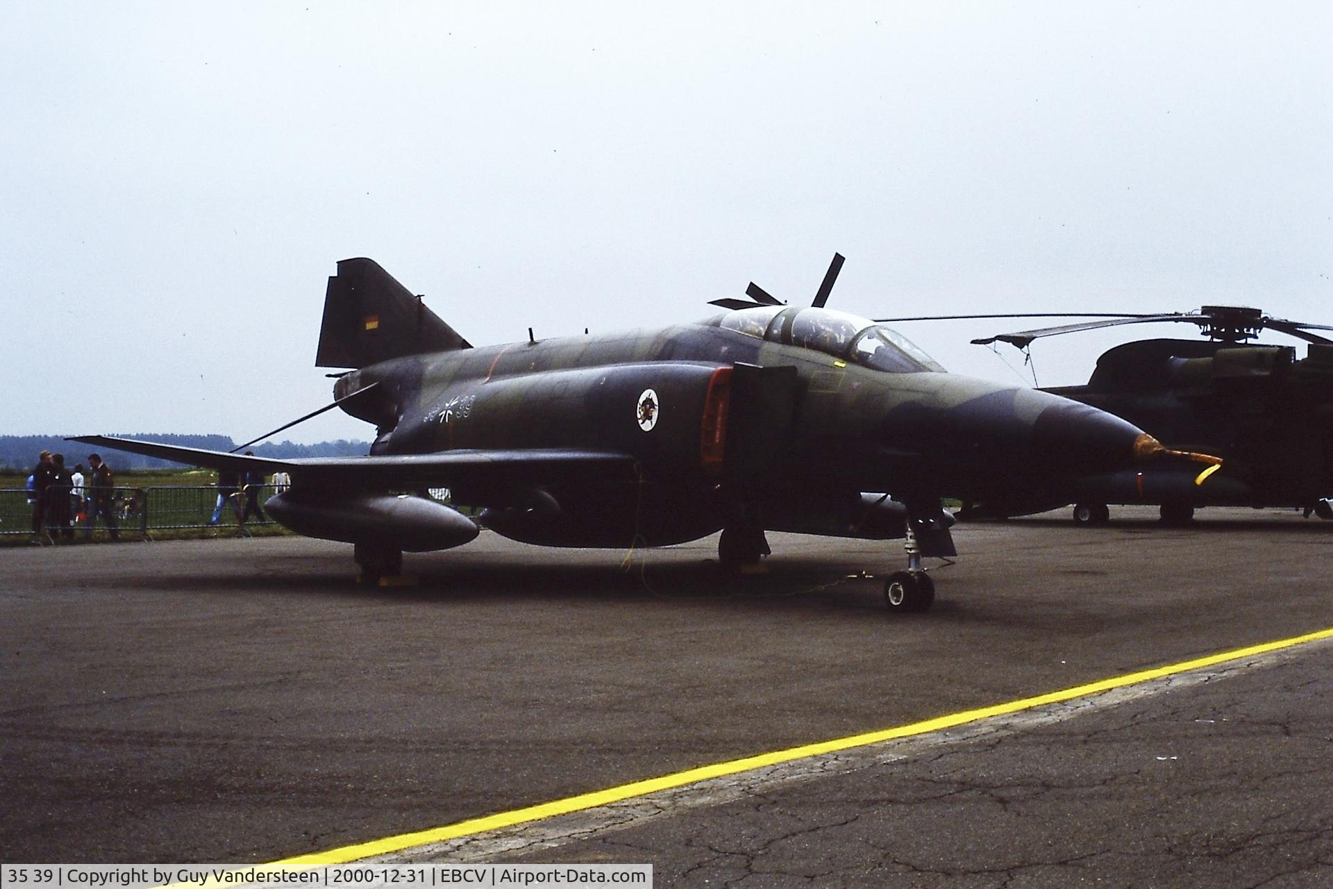 35 39, 1969 McDonnell Douglas RF-4E Phantom II C/N 4099, Open Door Chièvres 1983