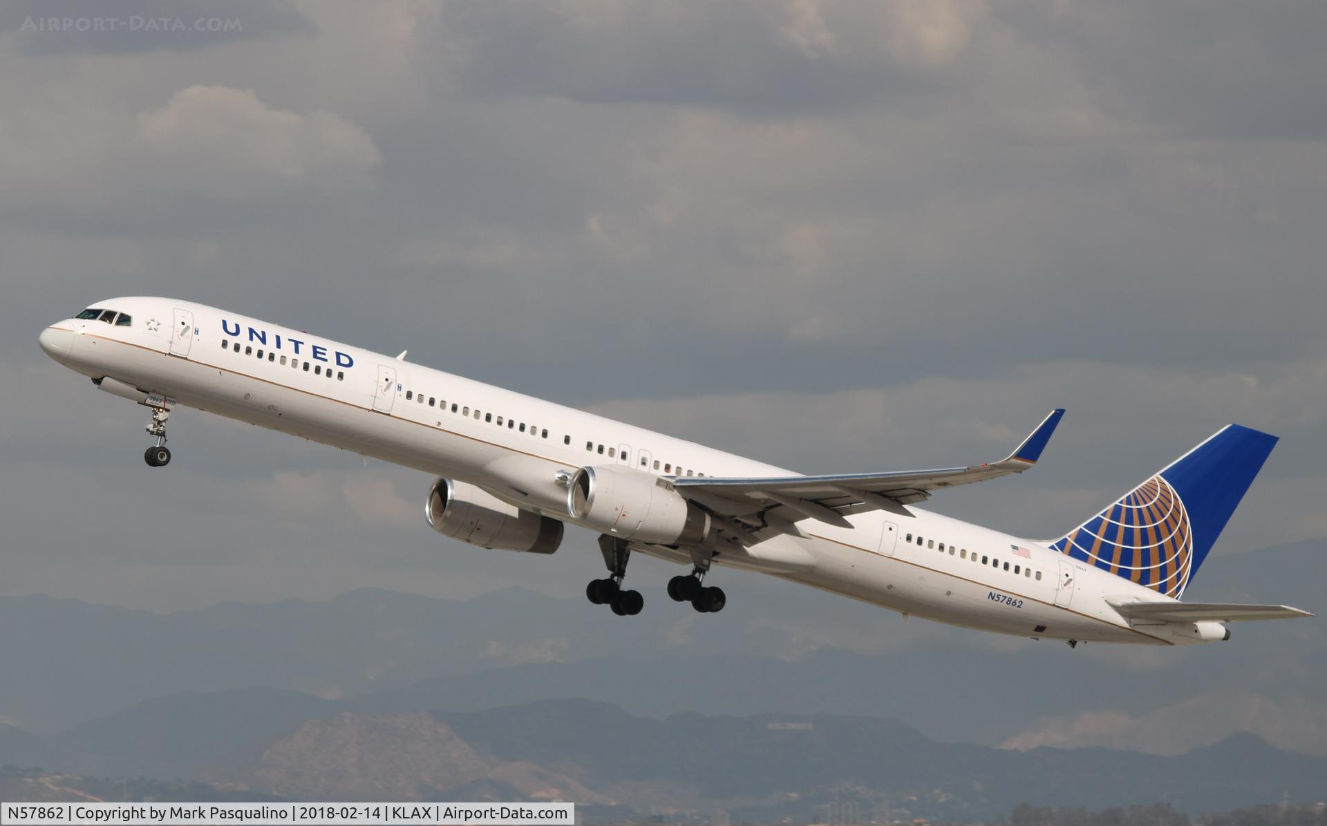 N57862, 2001 Boeing 757-33N C/N 32586, Boeing 757-300