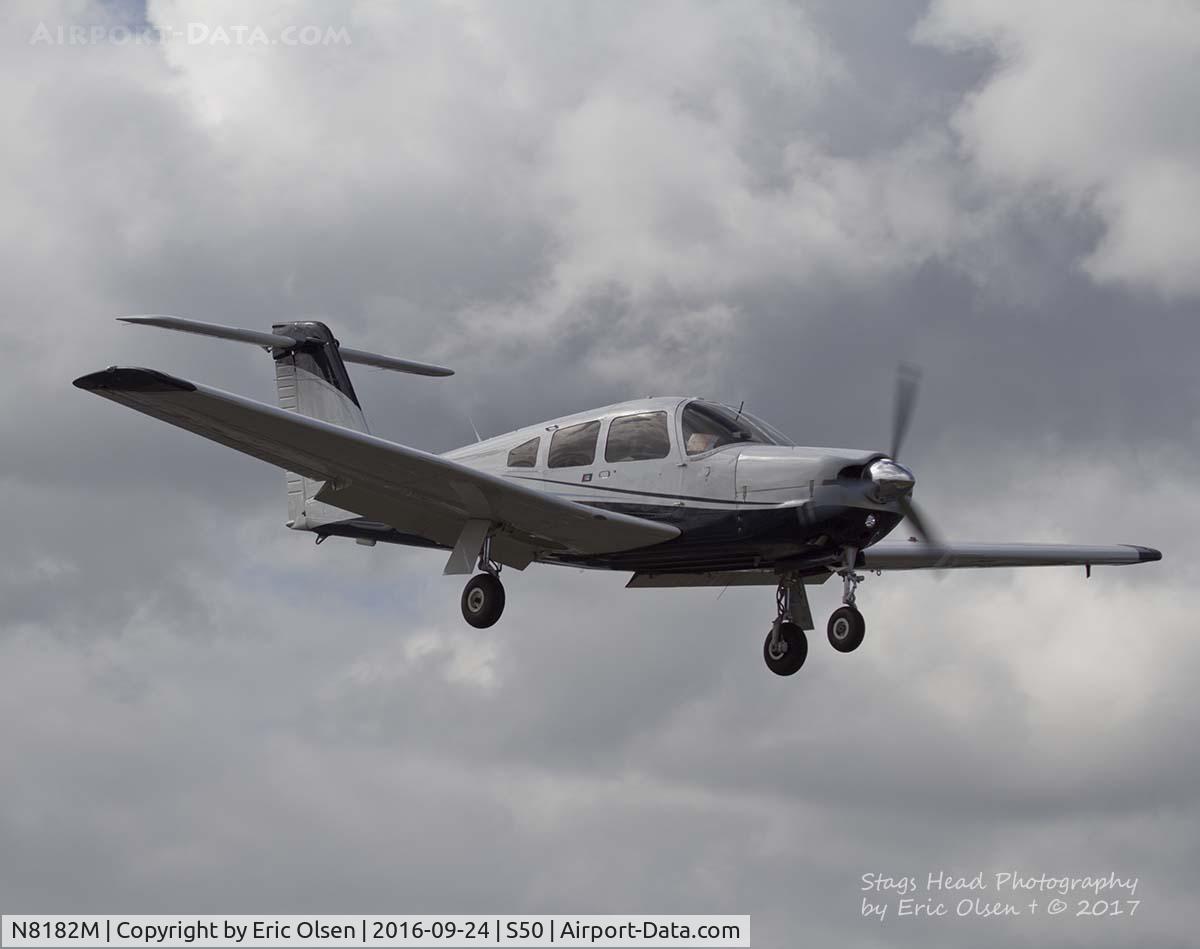 N8182M, 1980 Piper PA-28RT-201 Arrow IV C/N 28R-8018058, Piper PA-28 coming into S50