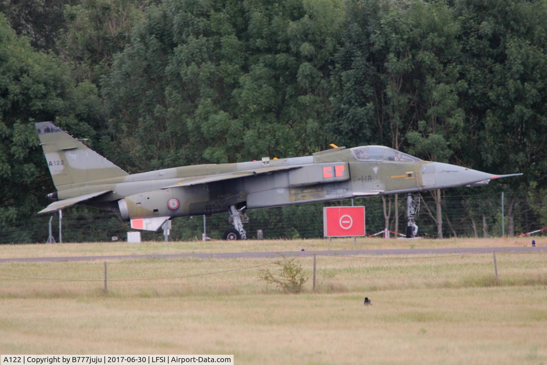 A122, Sepecat Jaguar A C/N A122, at St-Dizier